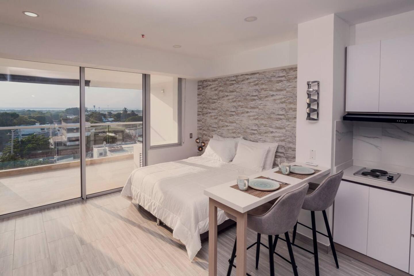 Brand New Front In With Pool View * Cartagena