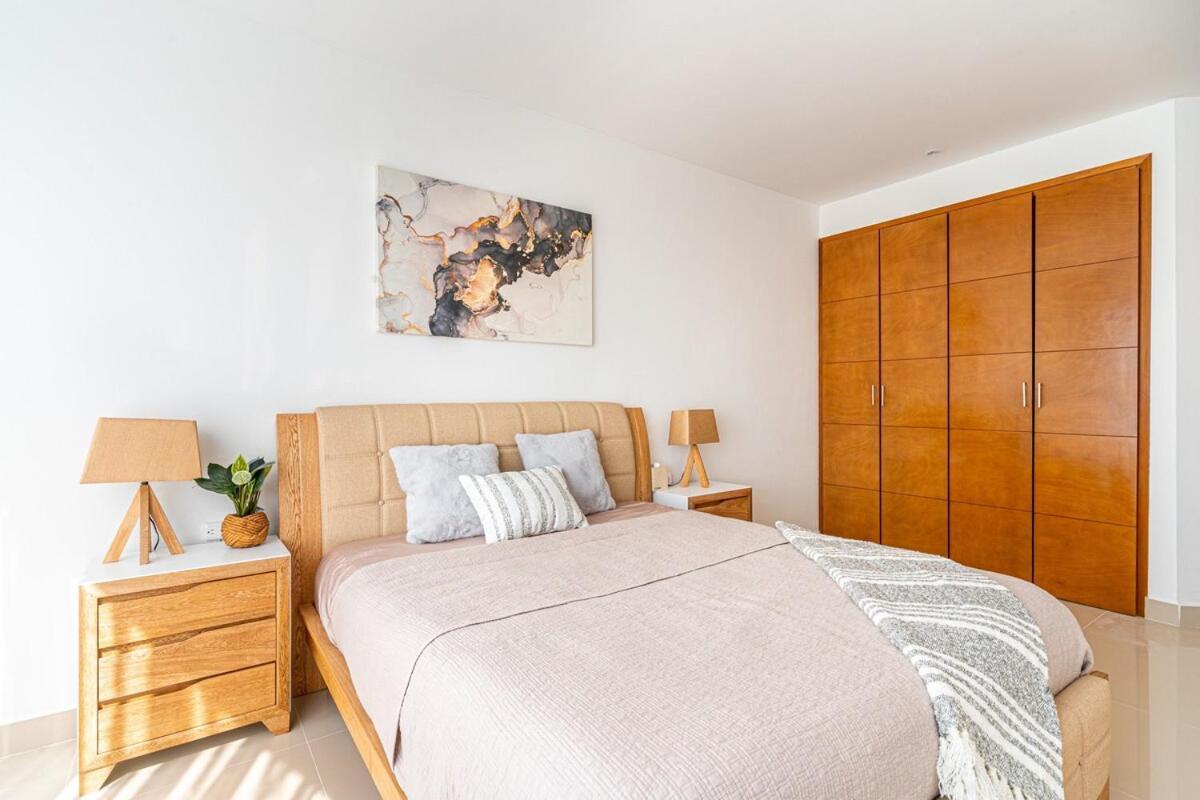 Apartment Dreams Luxury Oceanfront Wpool 2