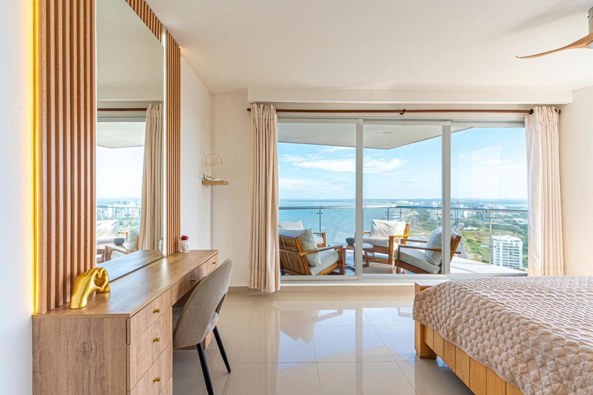 Dreams Luxury Oceanfront Wpool 2 Apartment