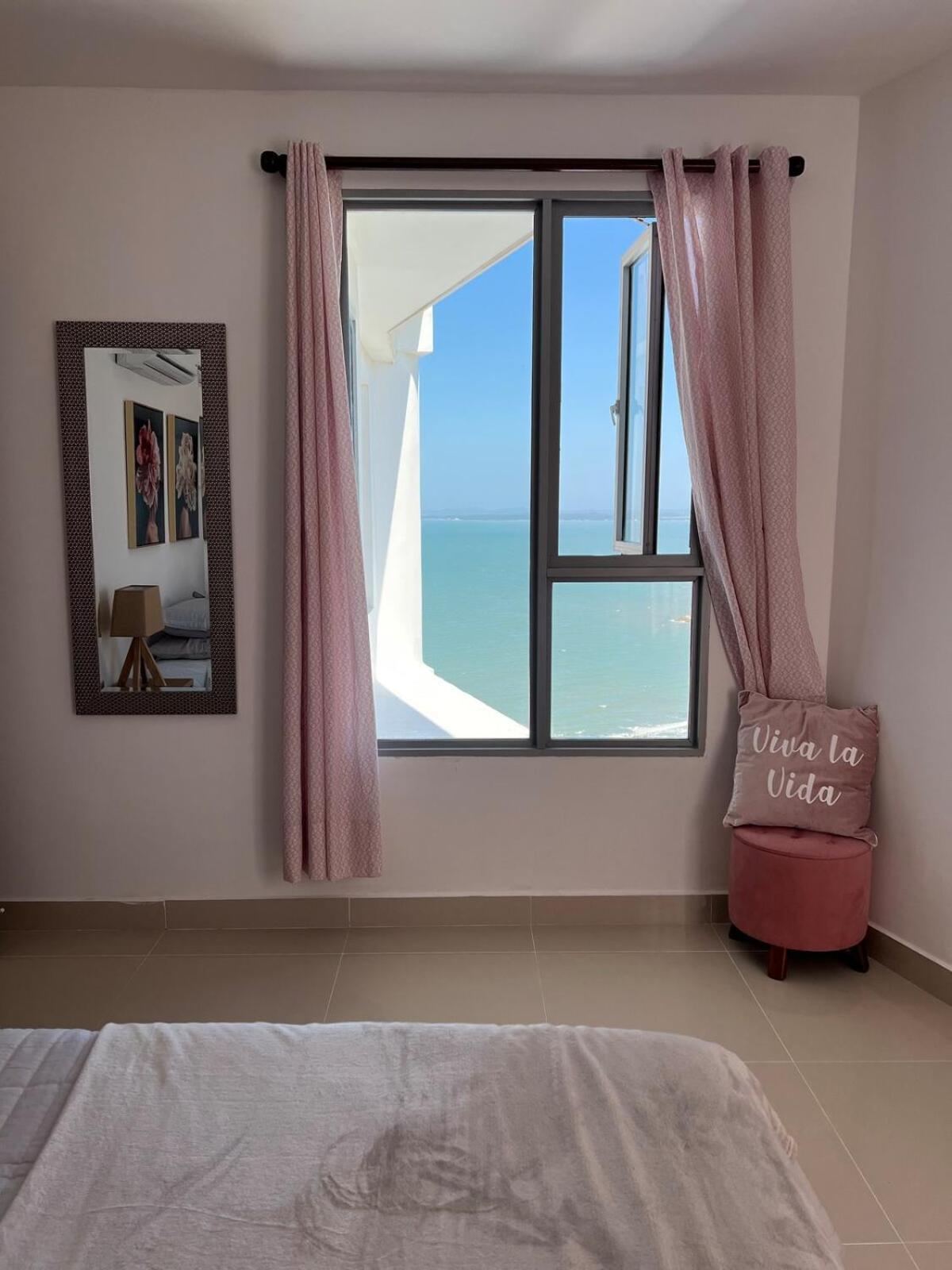 Dreams Luxury Oceanfront Wpool 2 Apartment
