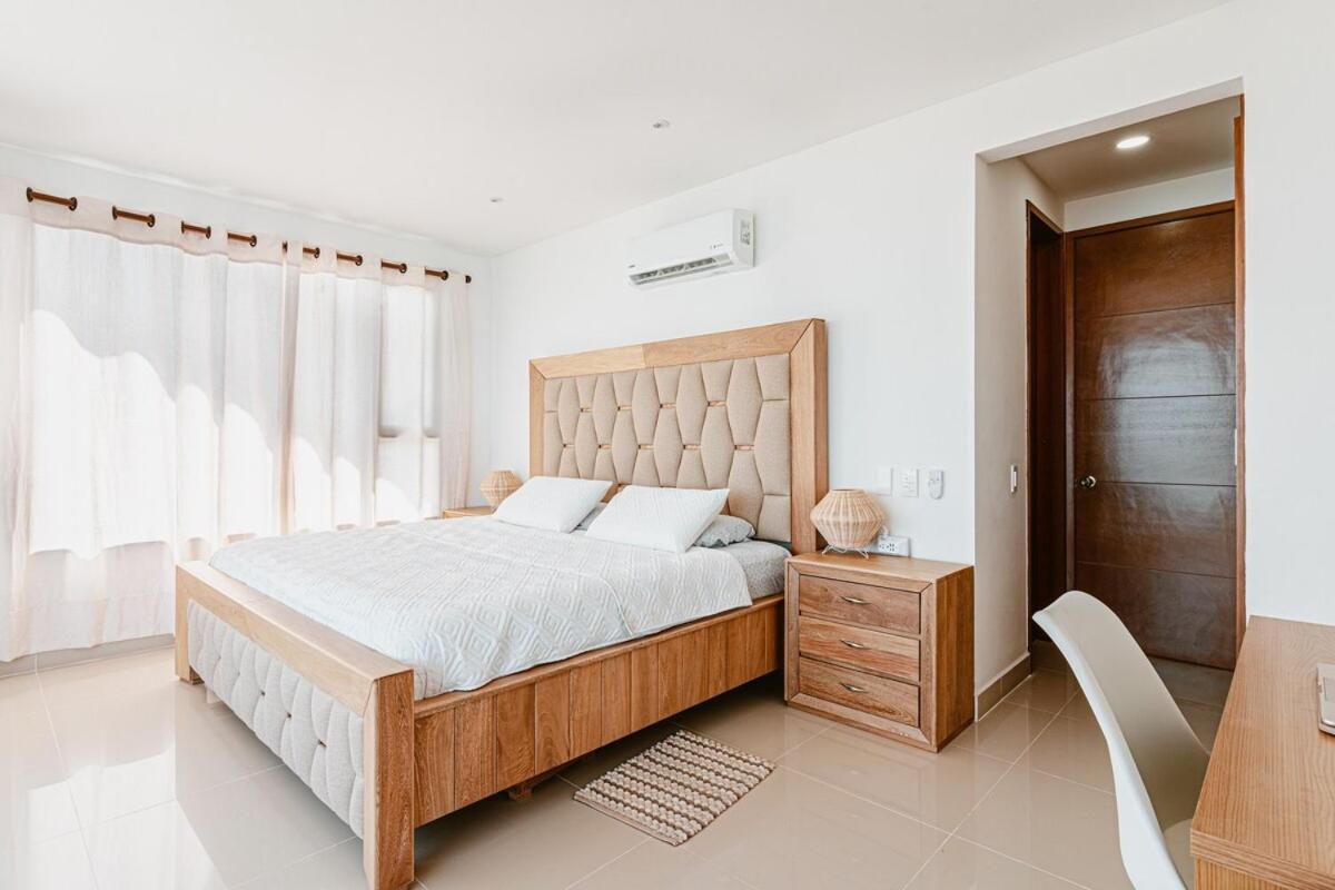 Apartment Dreams Luxury Oceanfront Wpool 2 *