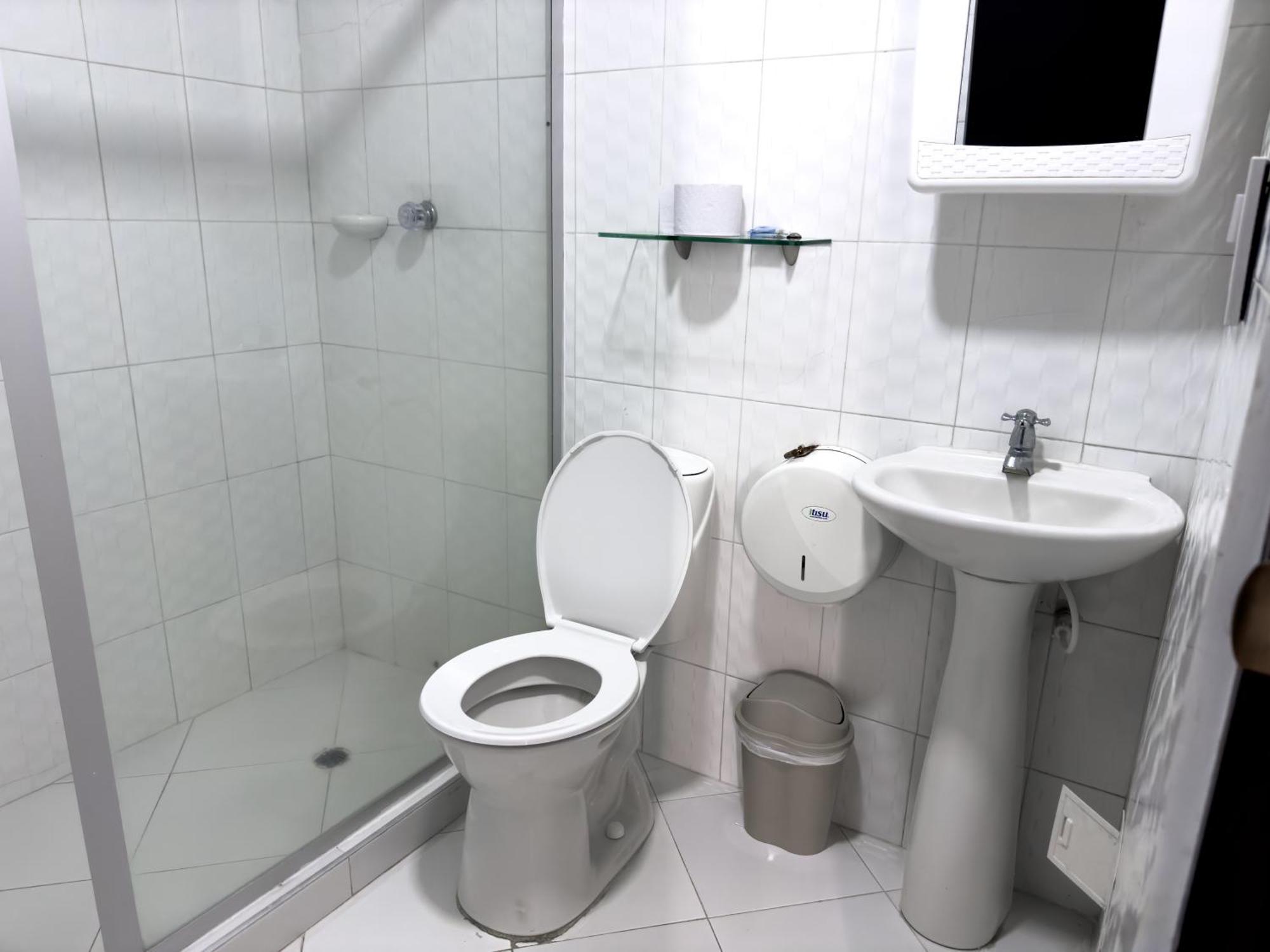 Hotel Bazurto Plaza
