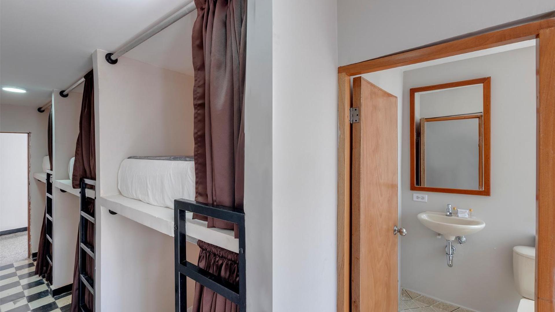 Dorado Plaza Getsemani Hostel *