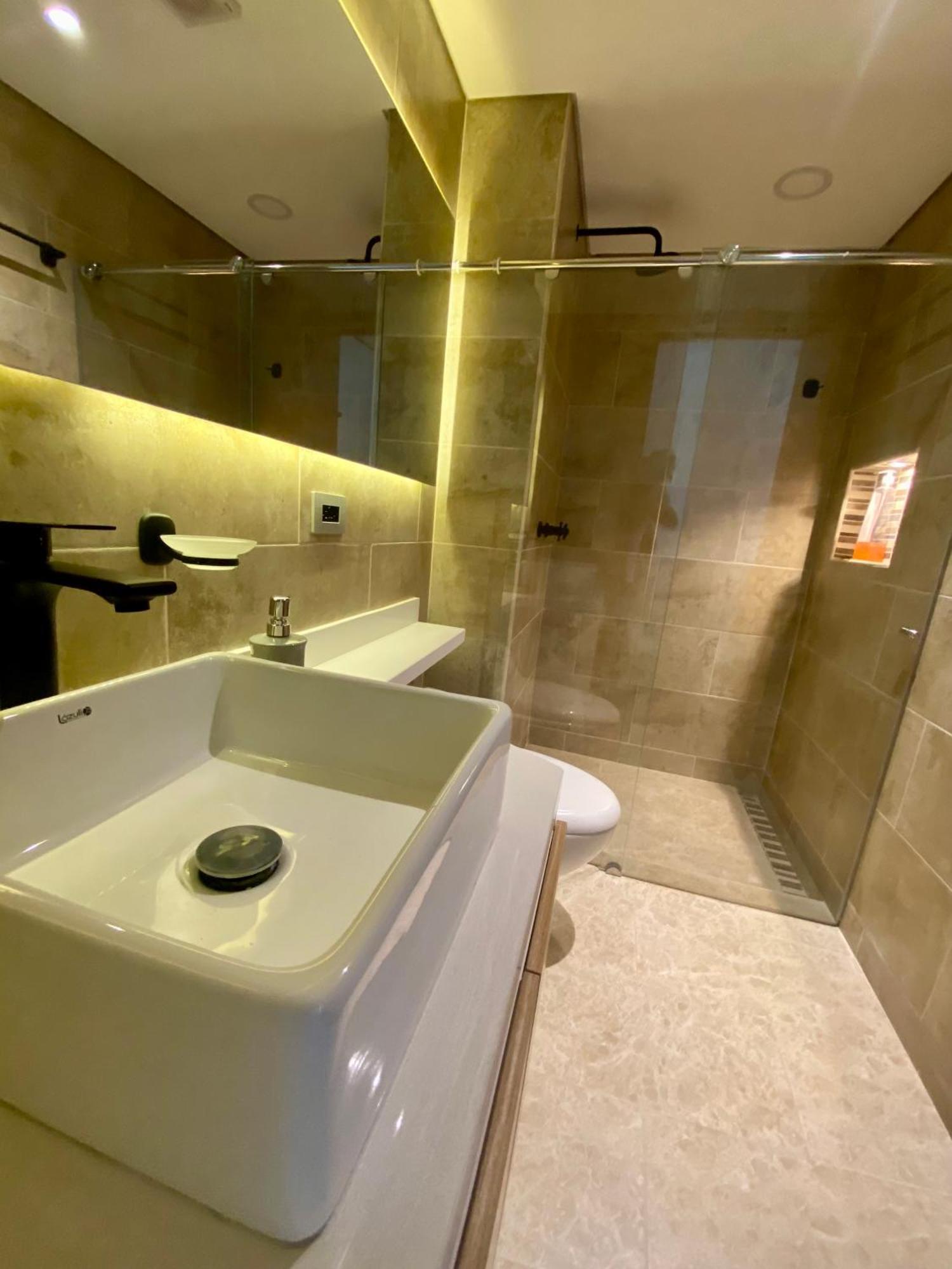 Moderno Apartasuite Vista Piscina, Cienaga Y Aeropuerto Cartagena