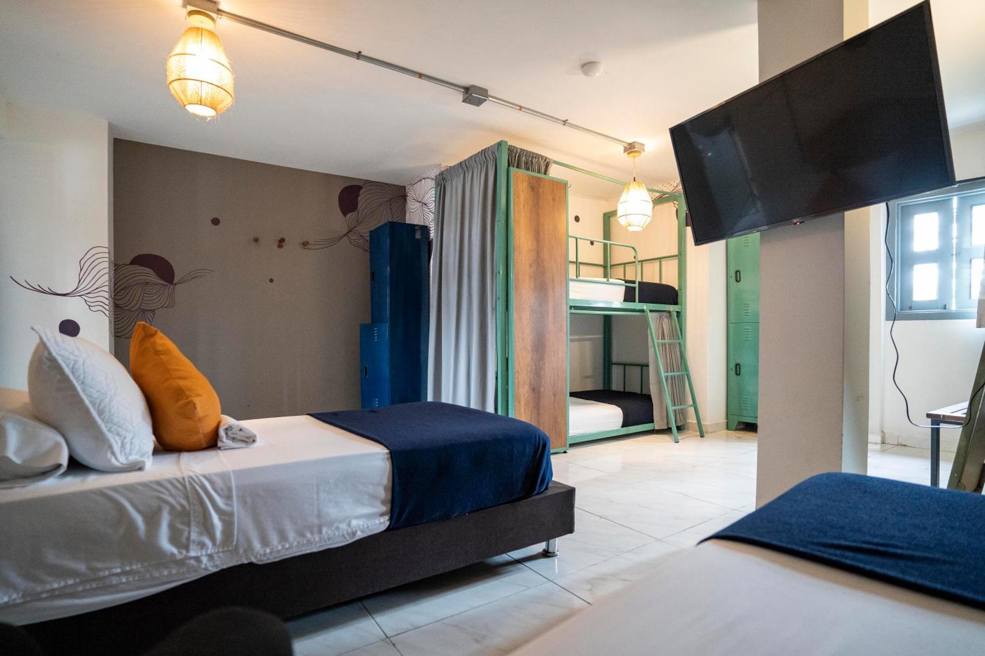 Hotel Socialtel 4*