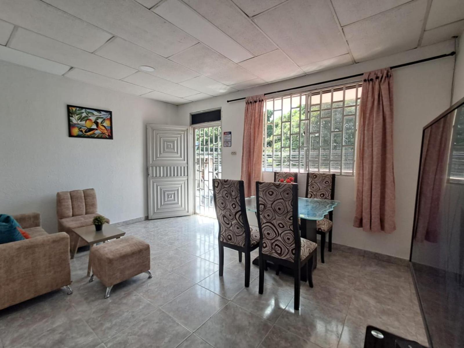 Le Reve Cartagena, Tu *