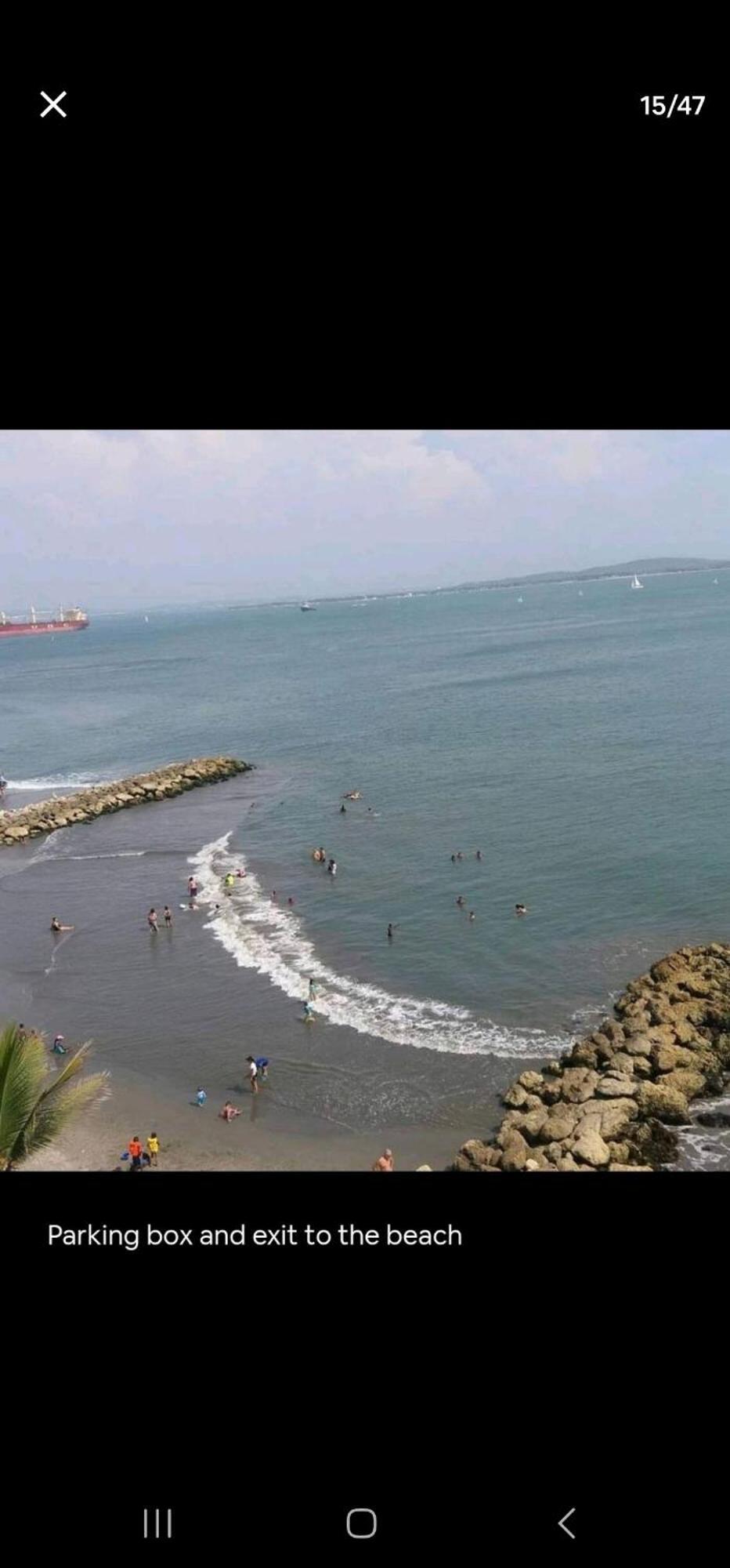 Laguito Neighborhood Marinares