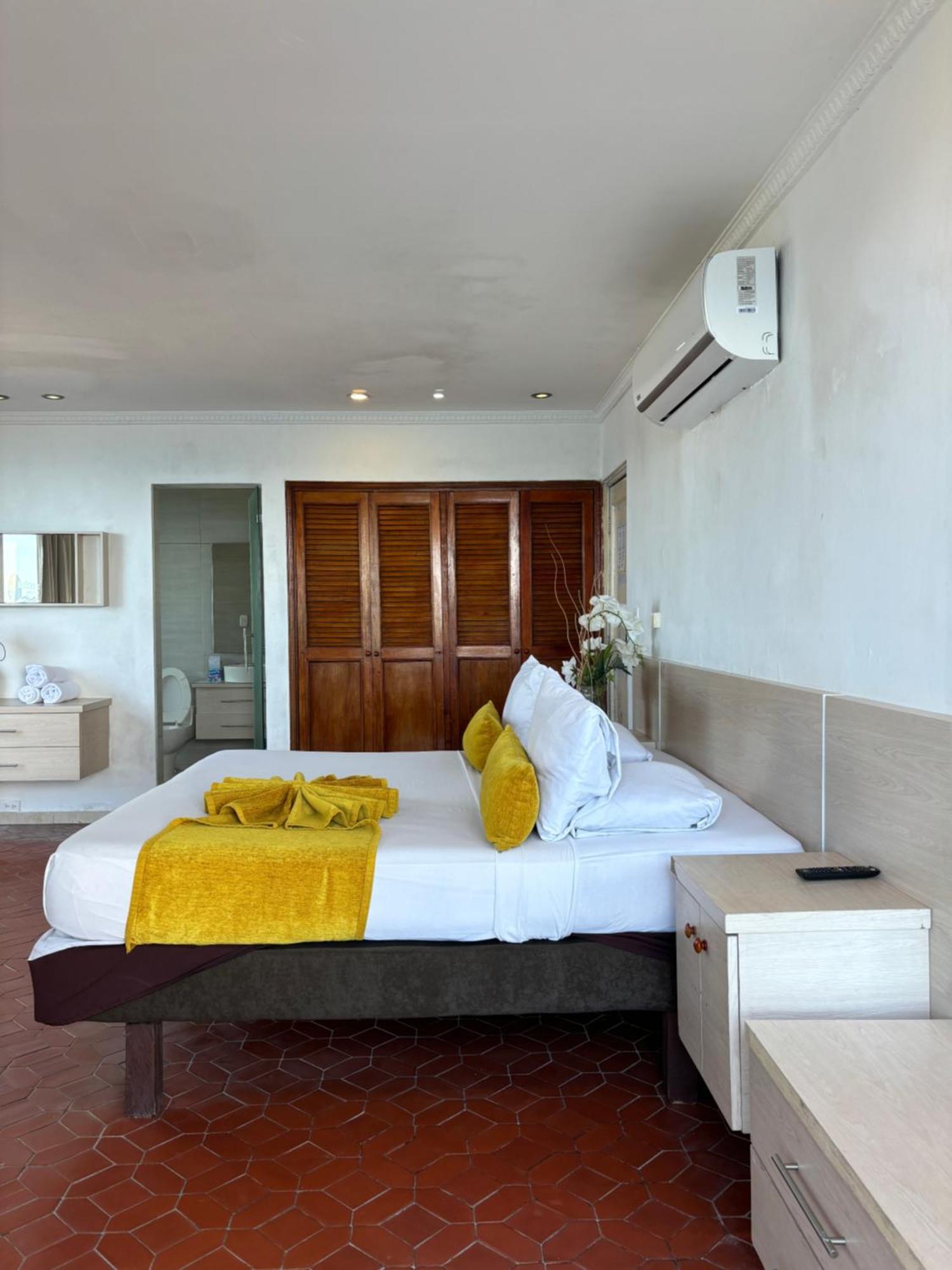 Costa Del Sol Hotel
