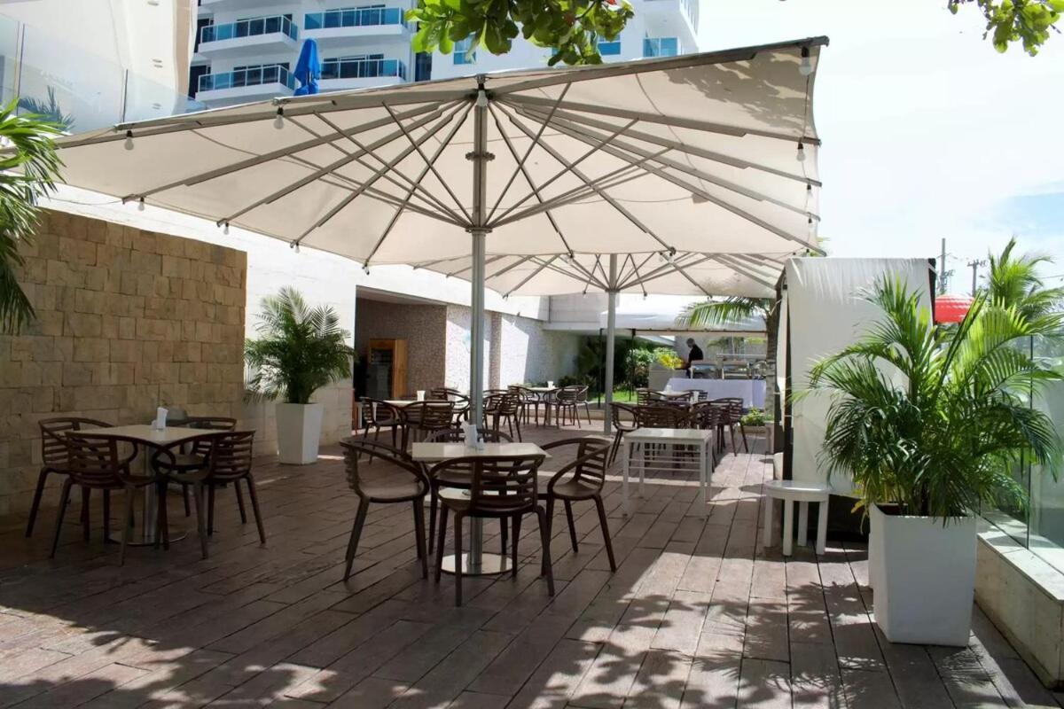 Modern Beachfront At Radisson Apartment Cartagena