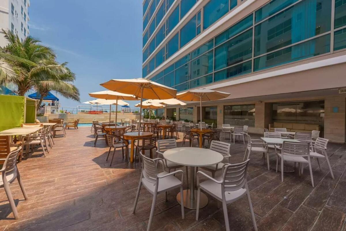 Modern Beachfront At Radisson * Cartagena