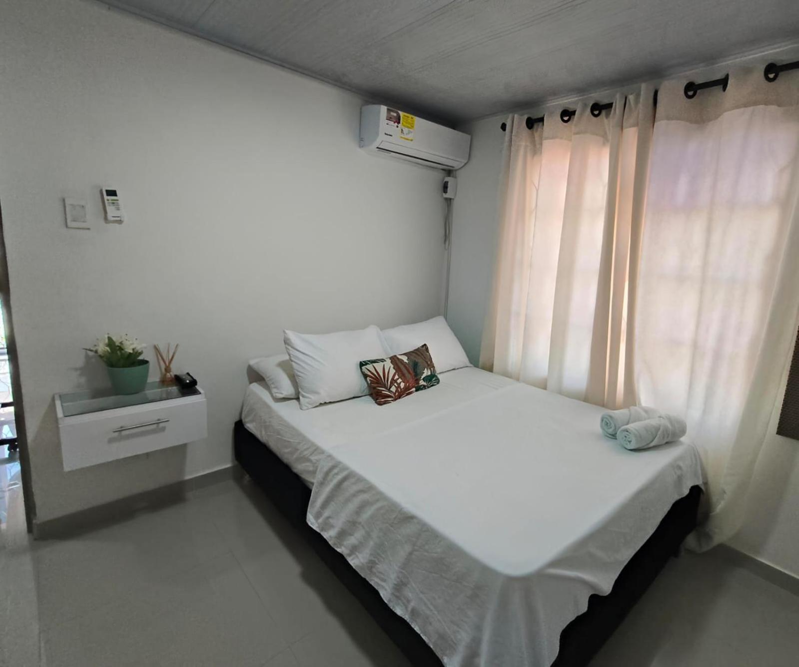 Casa Plenitud Lux Homestay Cartagena