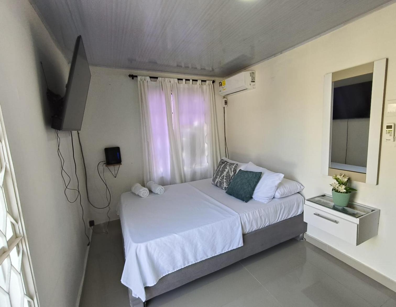 Casa Plenitud Lux Homestay Cartagena