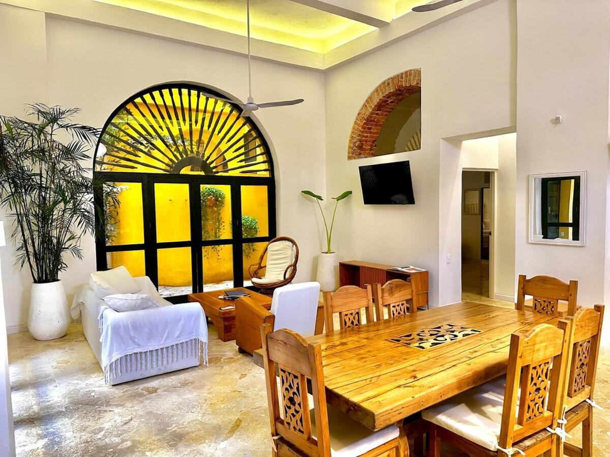 Apartment Walled 2 Private Patios, Rooftop With Pool Cartagena