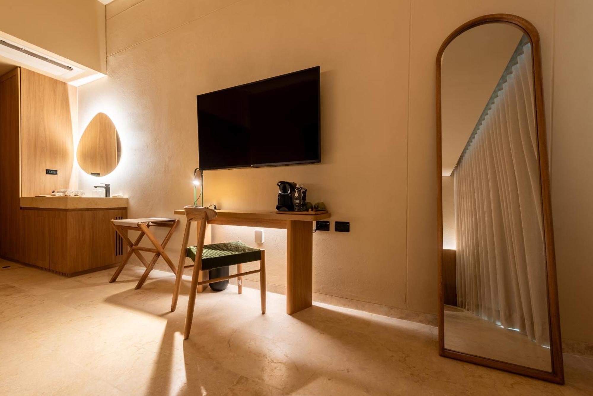 Osh Hotel Cartagena 5*
