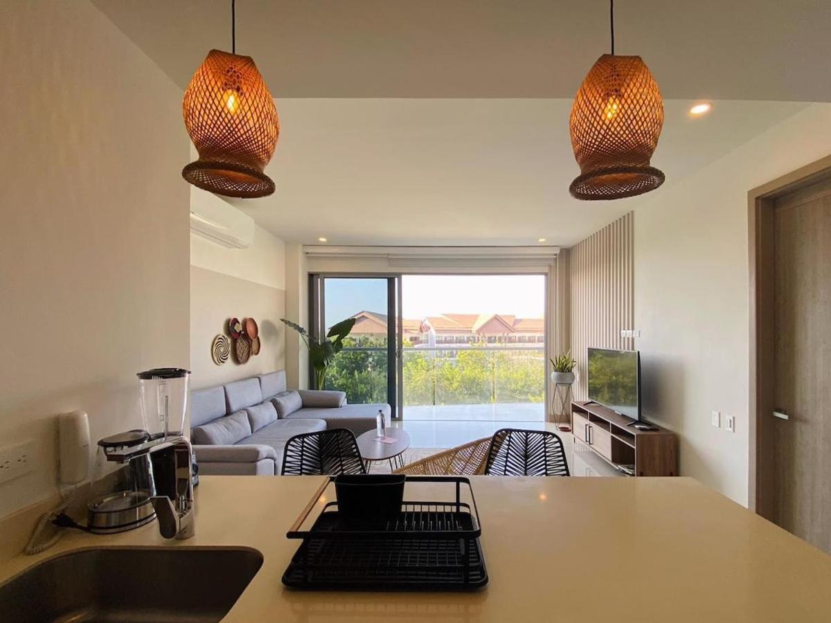 Ocean View, Airport Pickup, Morros Eco