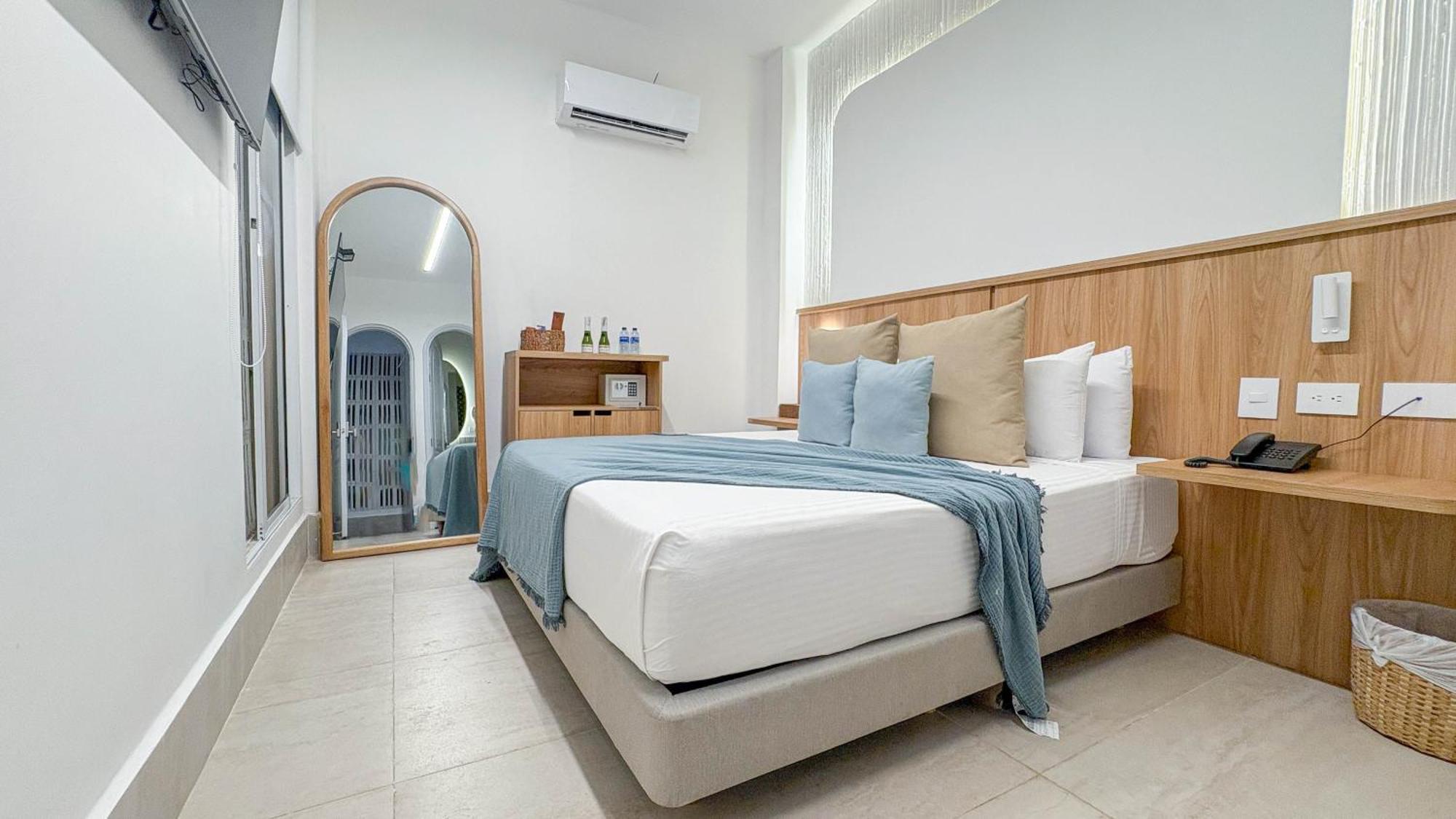 Casa Bugo Arsenal Hotel