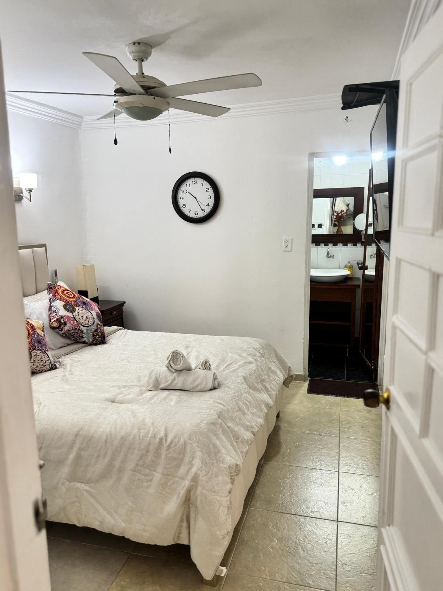 Apartment Cozy Guest Friendly