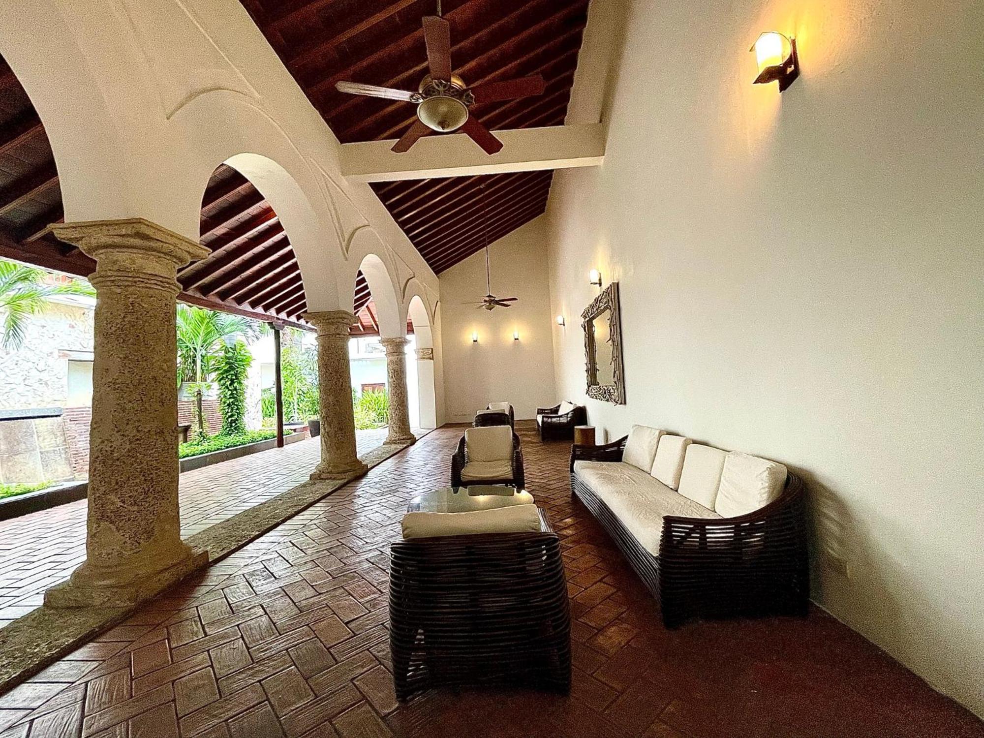 1br Modern In Old In Colonial Building Apartment *