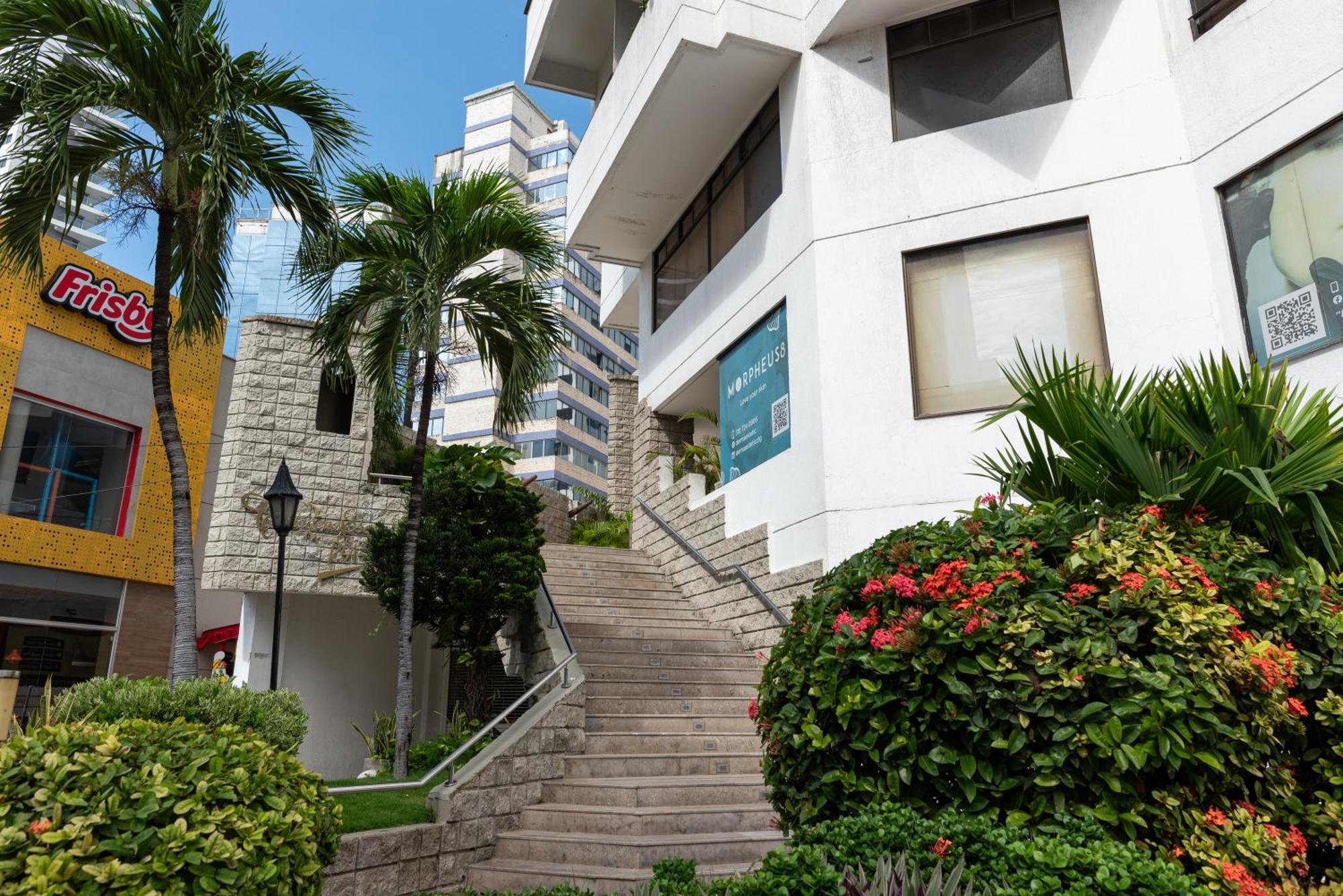 Apartamento En Bocagrande - Piscina, Jacuzzi Y Mar Cartagena