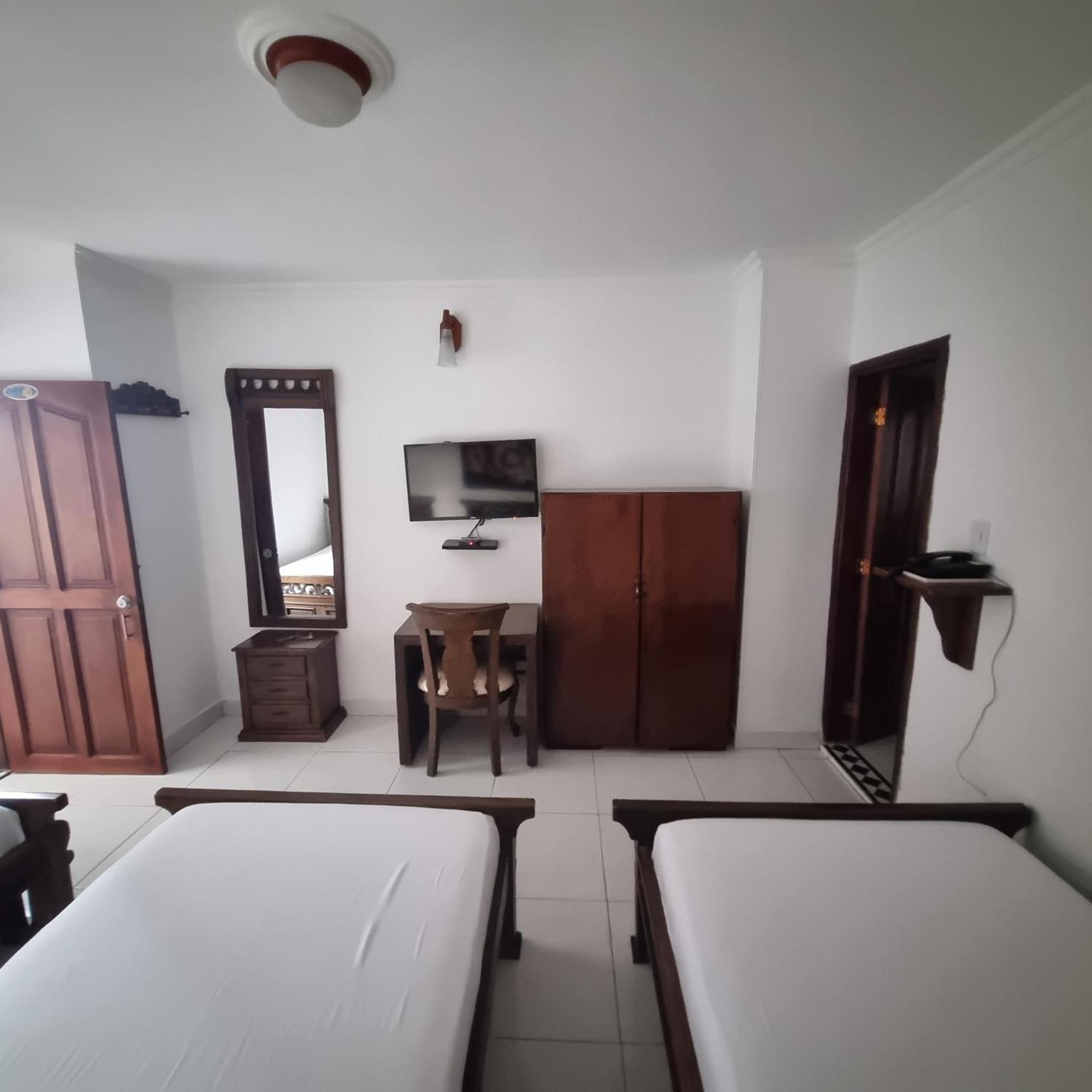 Comfort Hotel 2*