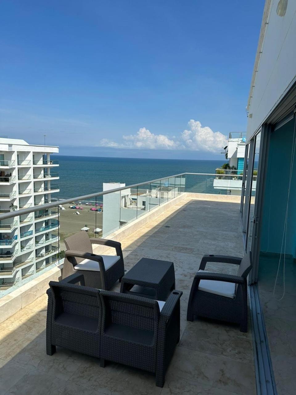 Apartment Lujoso Penthouse Duplex 403m2 Con Terraza Privada Y Vista Al Mar *