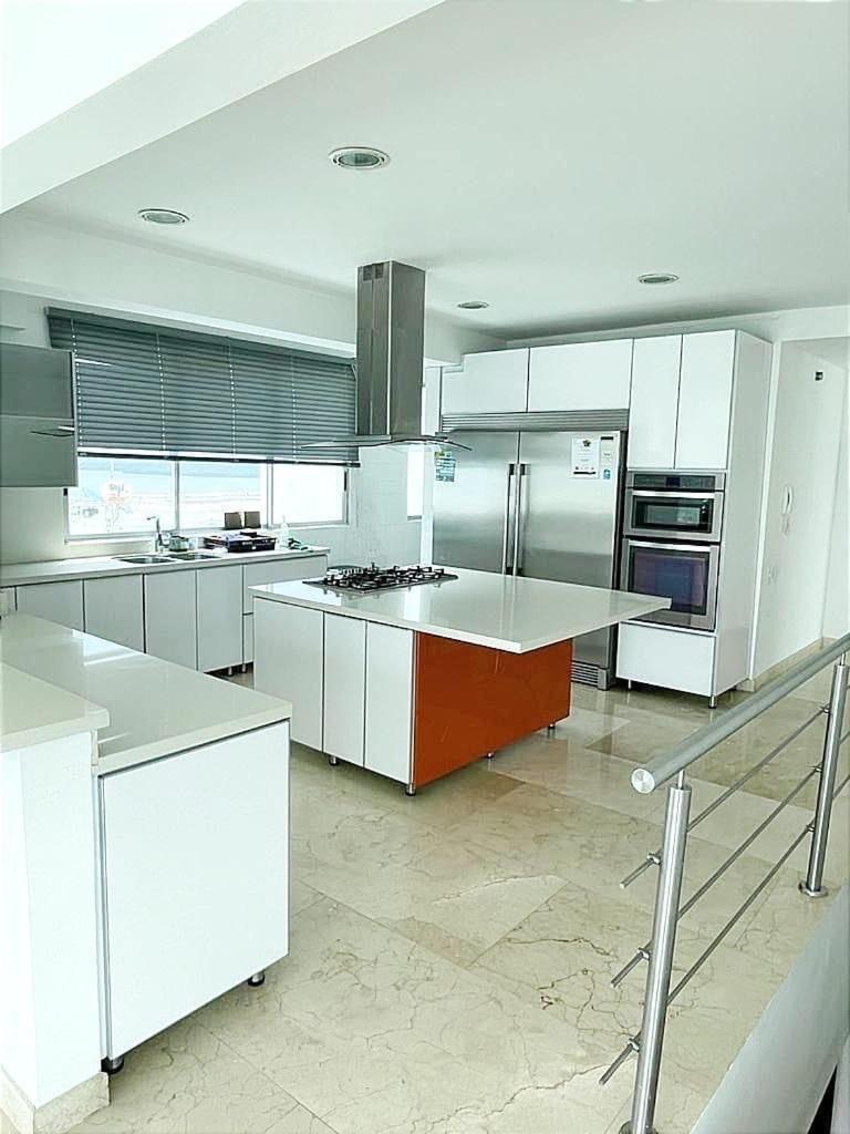 Apartment Lujoso Penthouse Duplex 403m2 Con Terraza Privada Y Vista Al Mar Cartagena