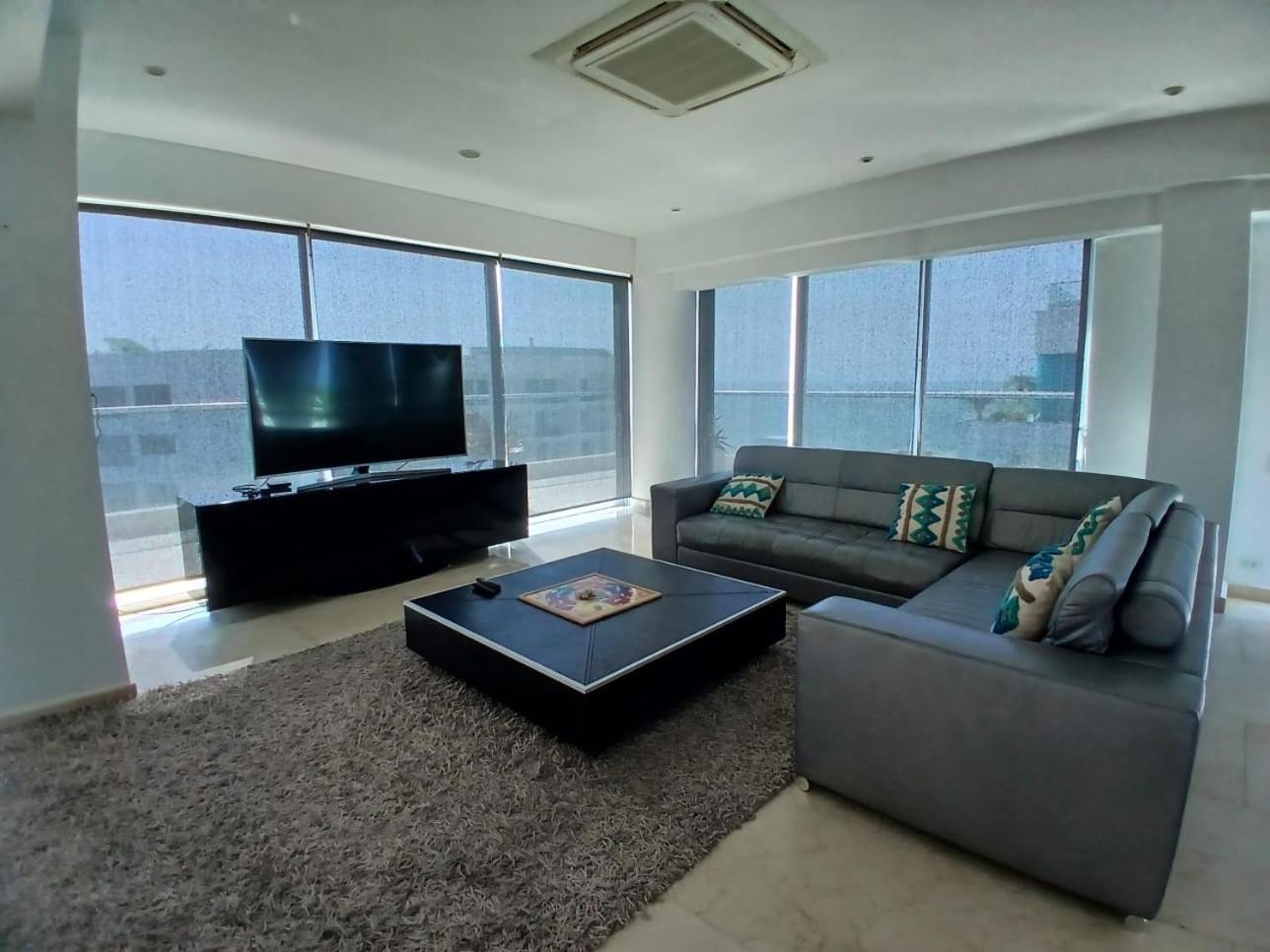 Lujoso Penthouse Duplex 403m2 Con Terraza Privada Y Vista Al Mar