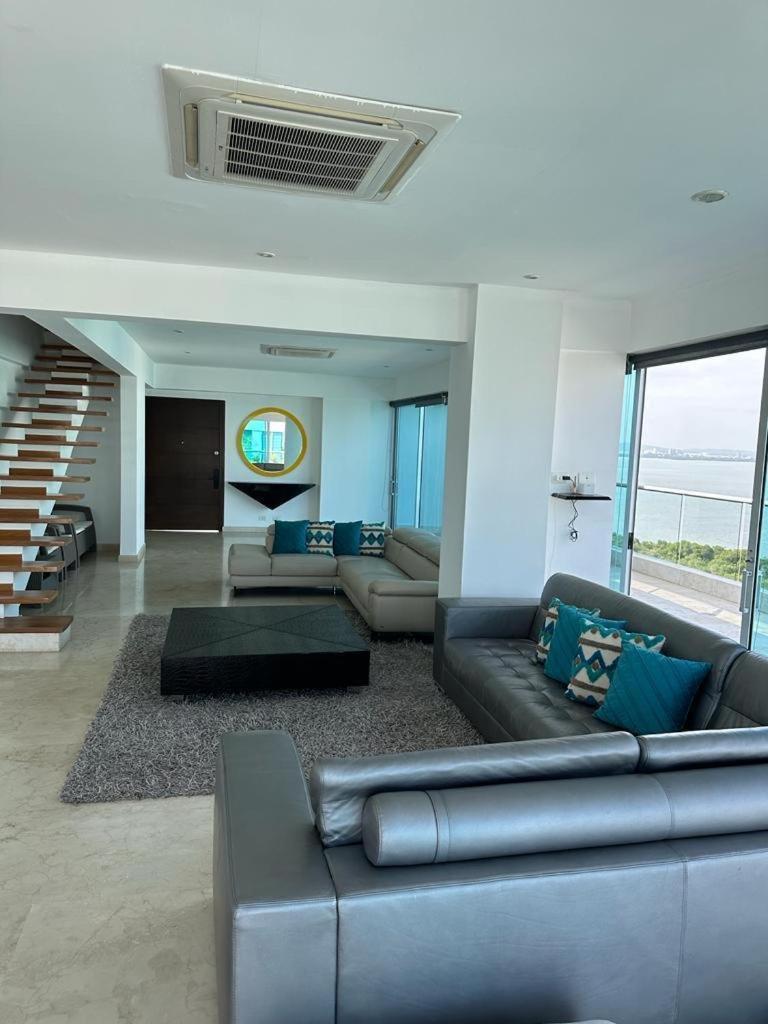 Lujoso Penthouse Duplex 403m2 Con Terraza Privada Y Vista Al Mar Apartment