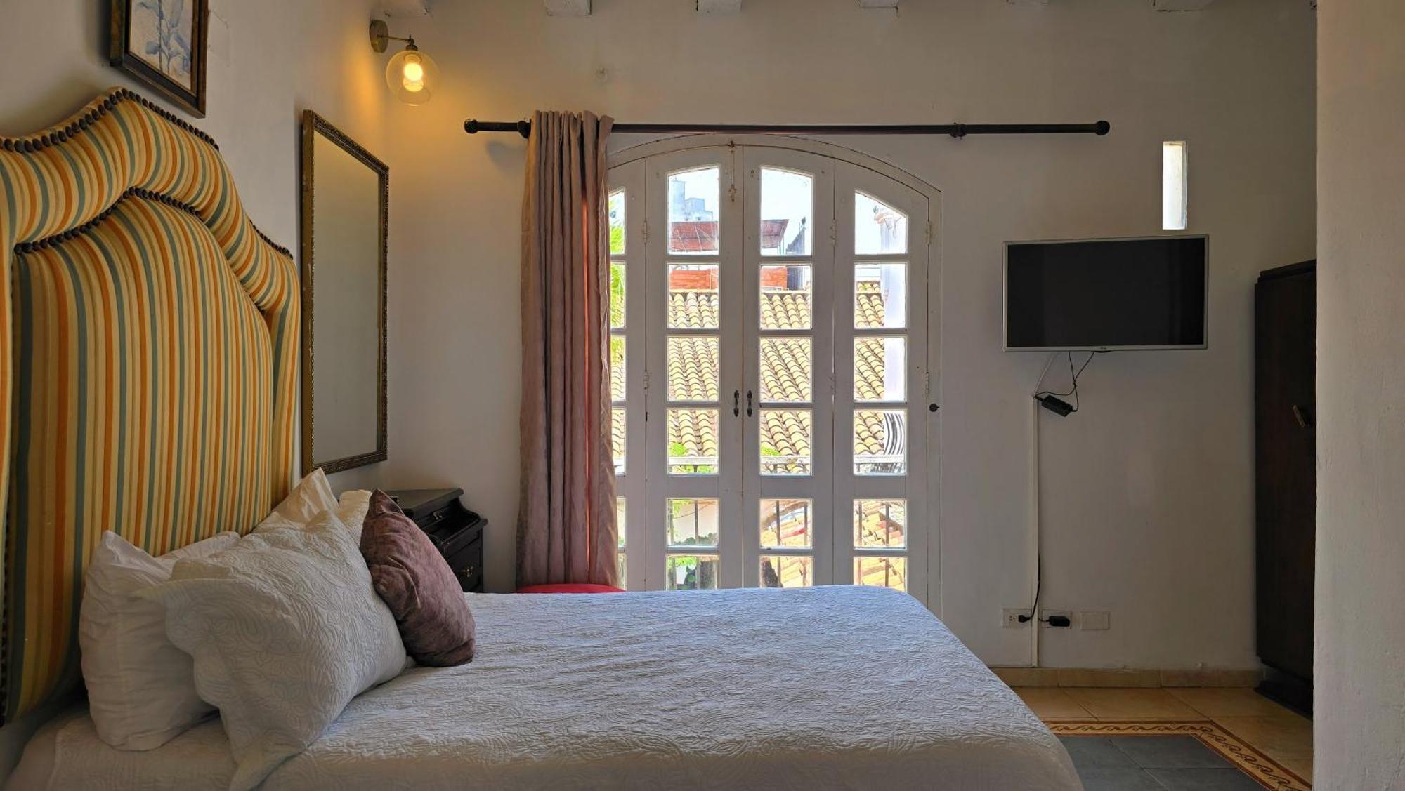 Casa La Tablada 3*