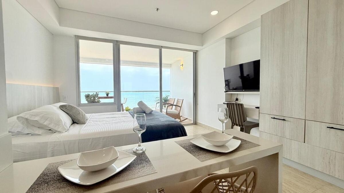 Beachfront With Stunning Ocean Views