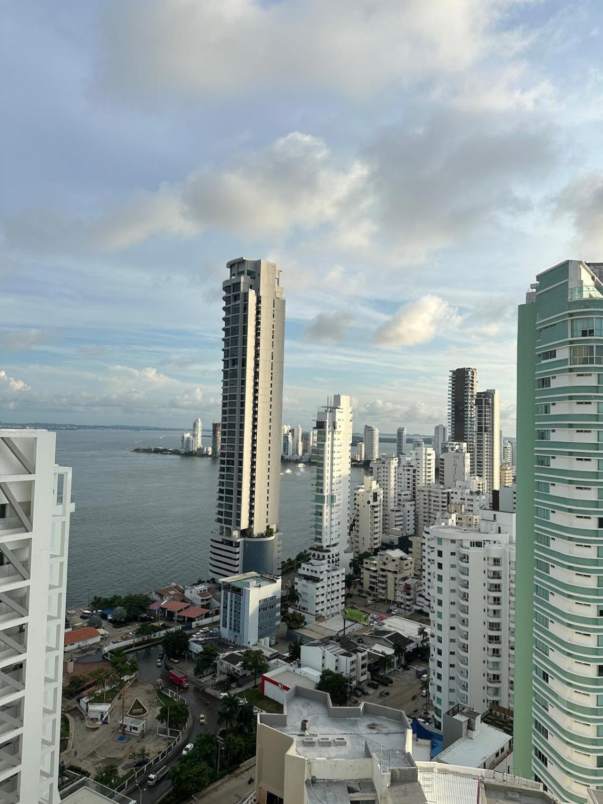 Luxury On 28th Floor - Seaview *