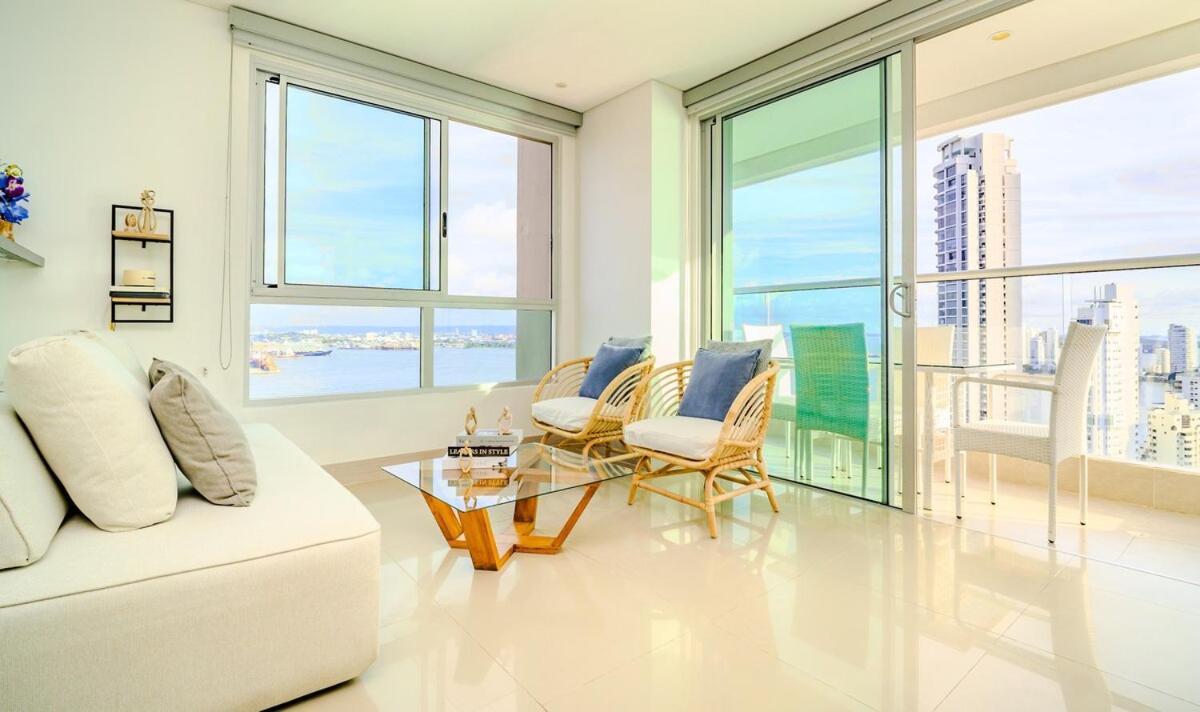 Luxury On 28th Floor - Seaview Apartment Cartagena