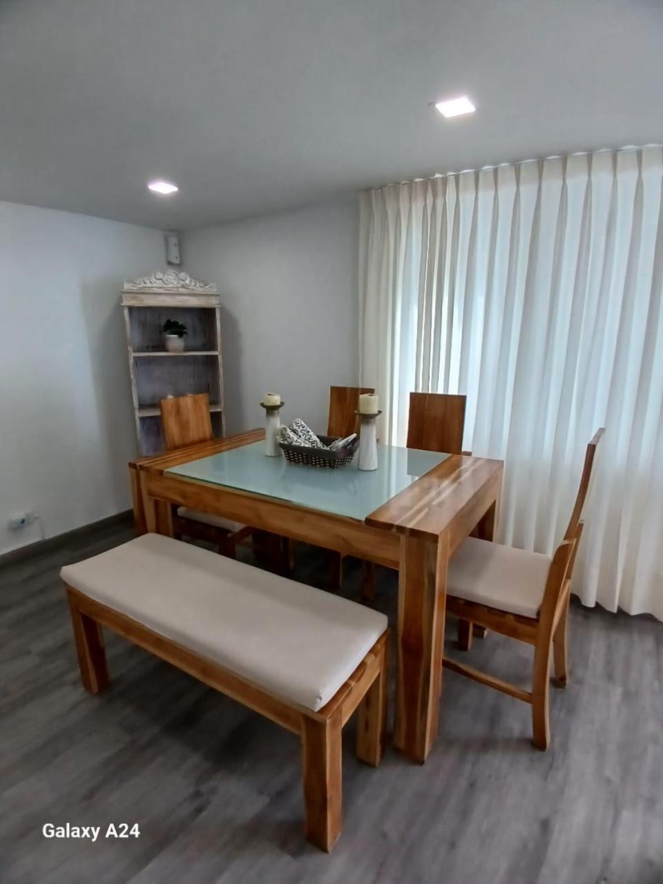 Dos Piso 4 Apartment *