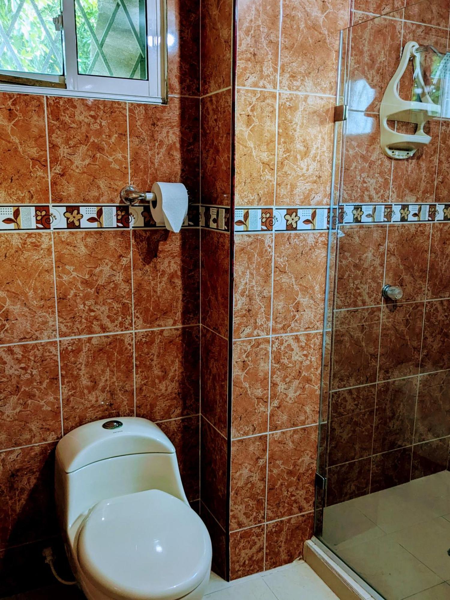 Homestay Me Quedo Aqui, Casa Cerca Del Aeropuerto De Cartagena!