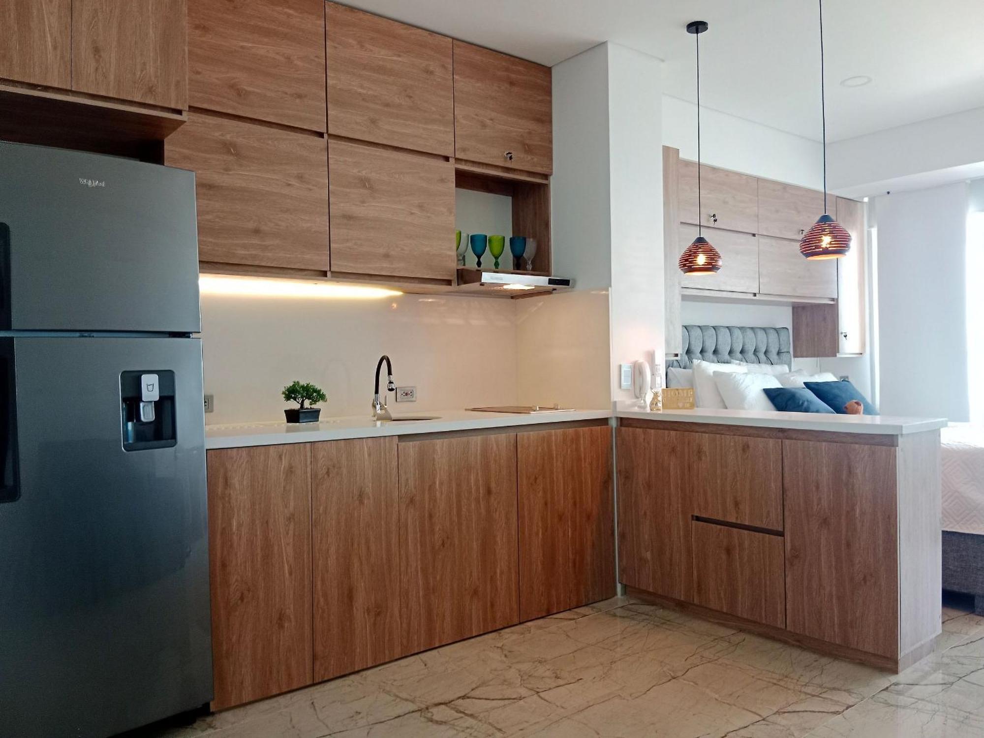 1102 Apartment