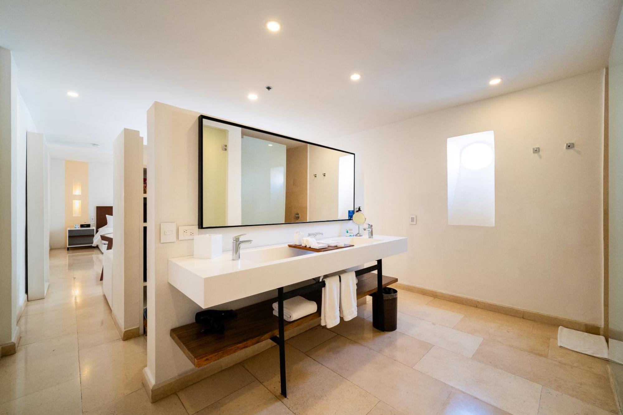 Nacar Cartagena, Curio Collection By Hilton 4*