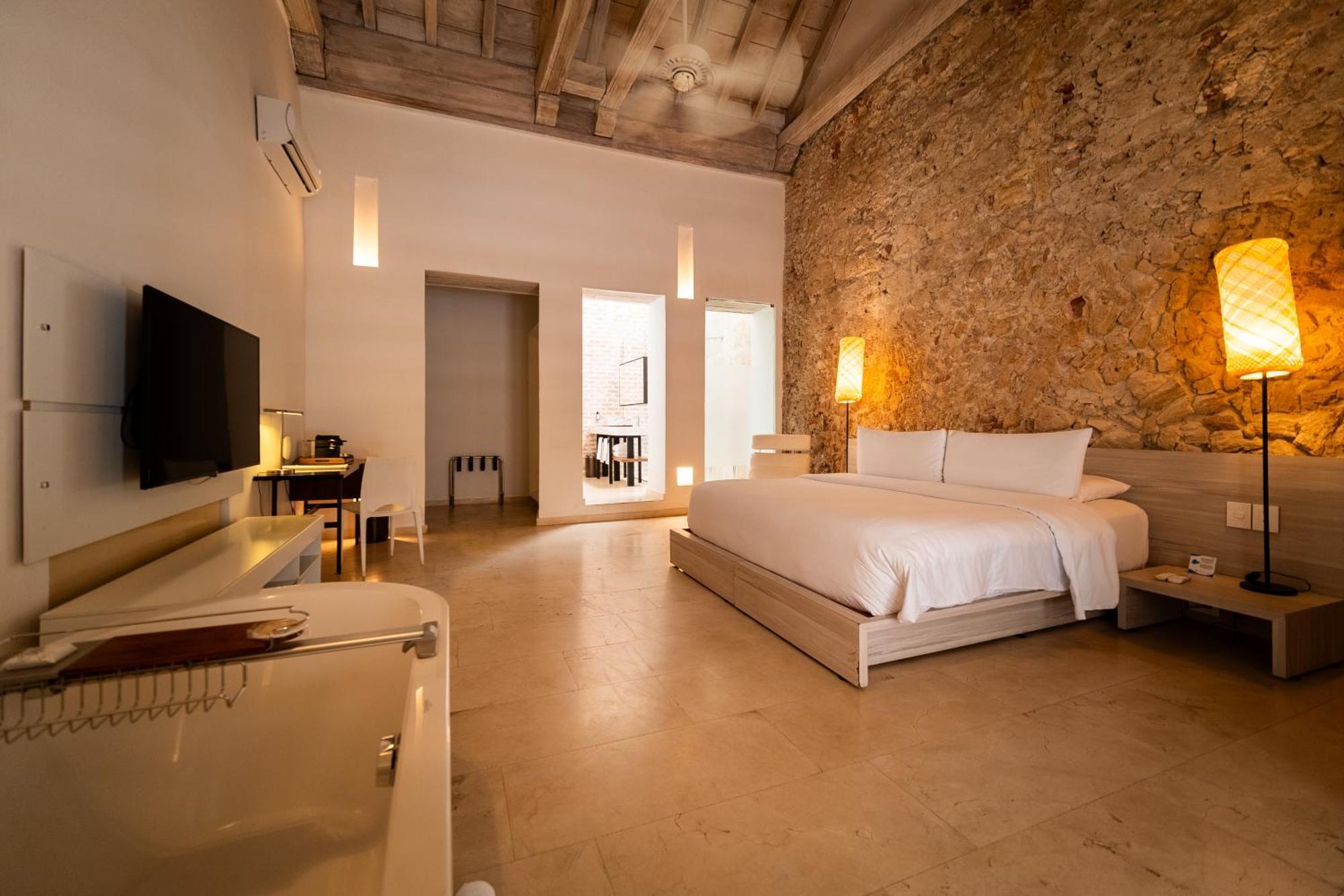 Nacar Cartagena, Curio Collection By Hilton 4*