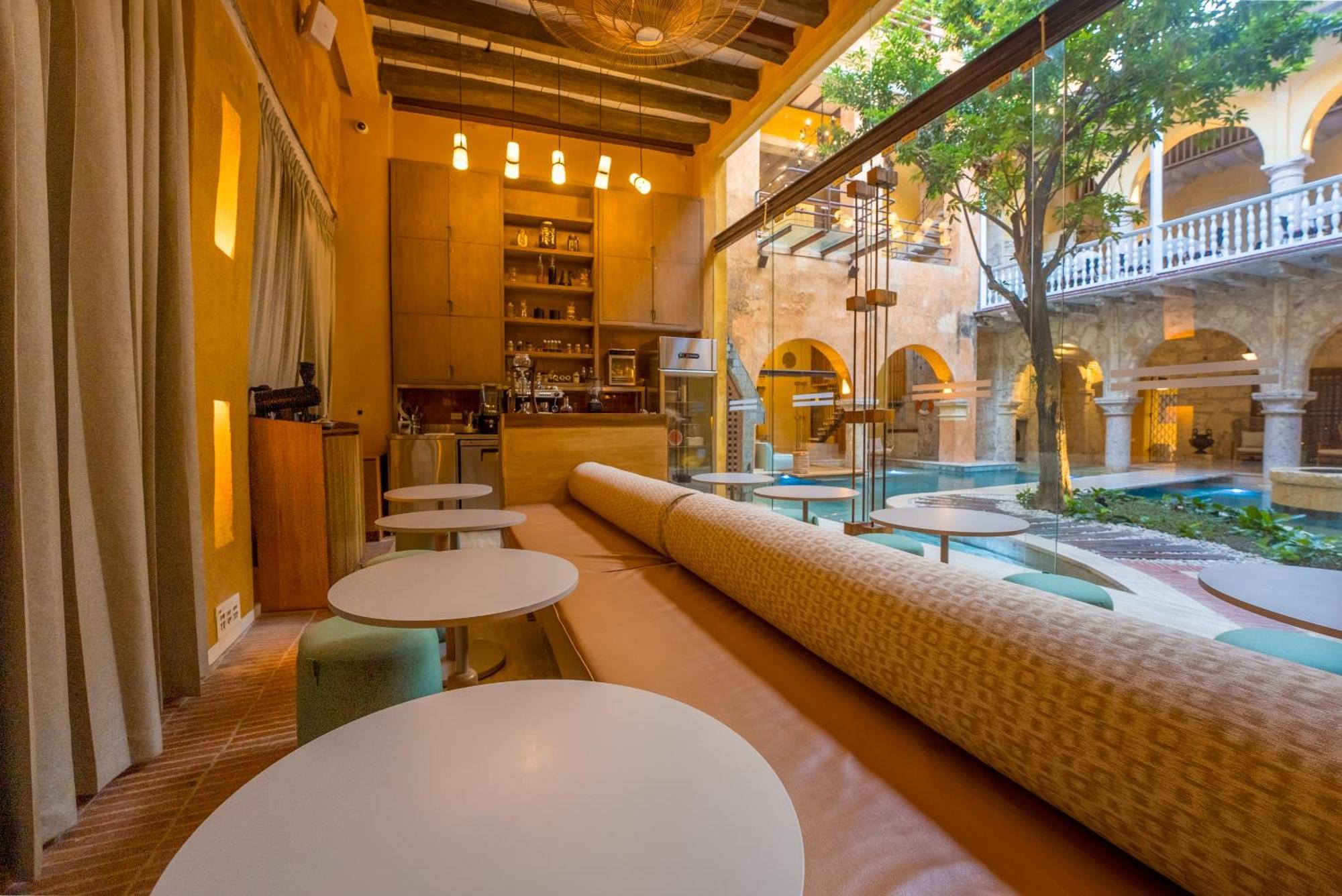 Casa Carolina Hotel 5*