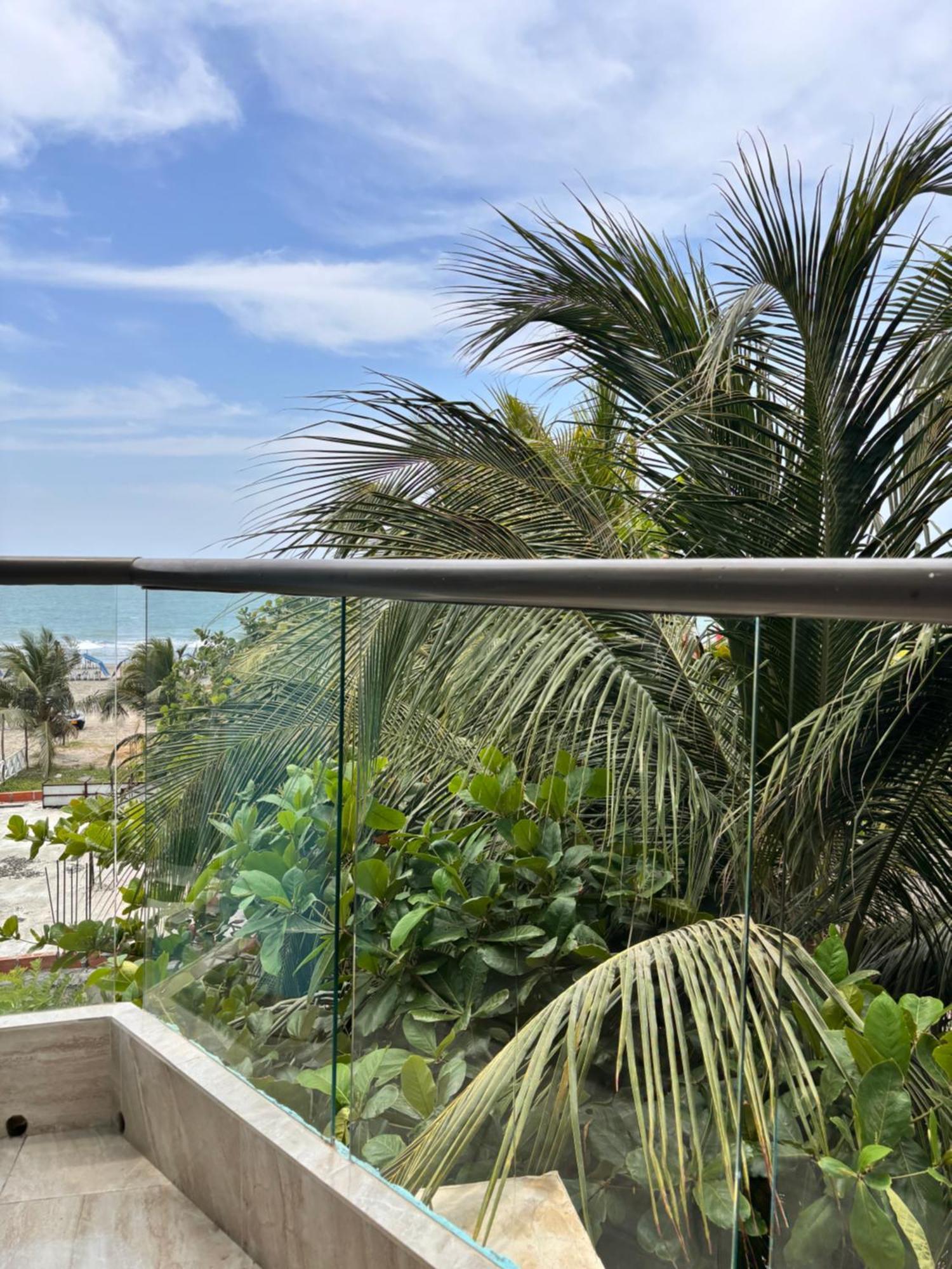 Avadia Del Mar Aparthotel