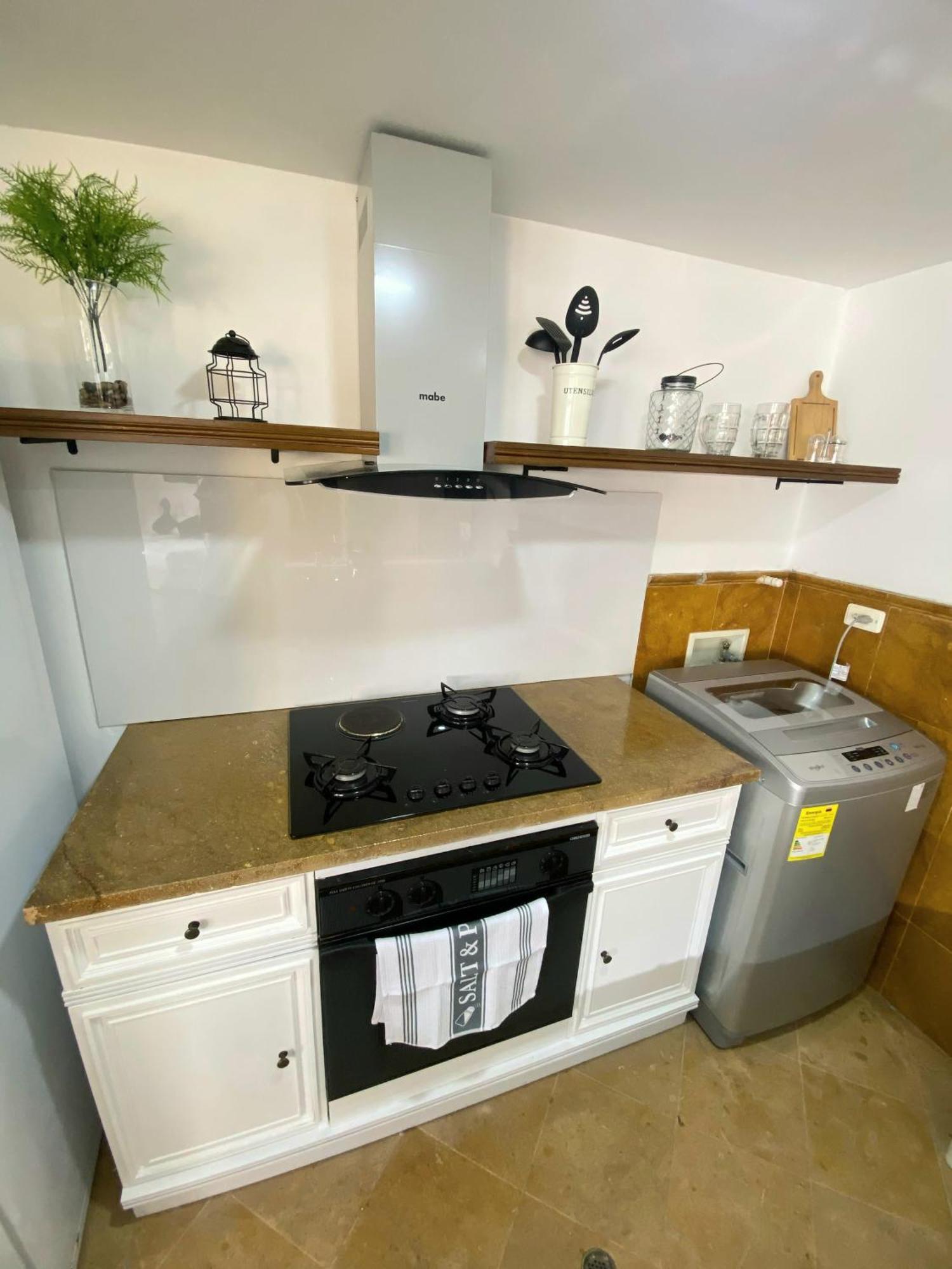 Apartment Cabrero 1008 *
