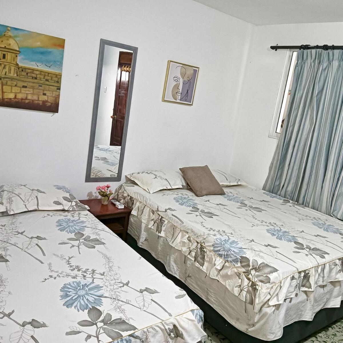 Casa Caribe, Excellent Location In Bocagrande *
