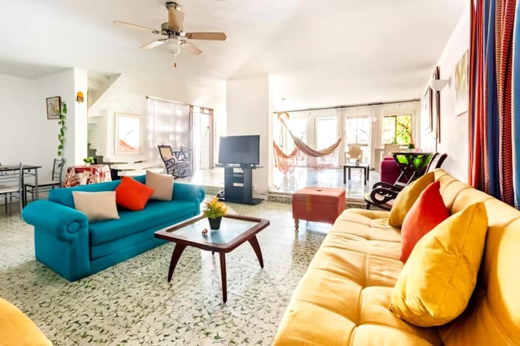 Casa Caribe, Excellent Location In Bocagrande * Cartagena