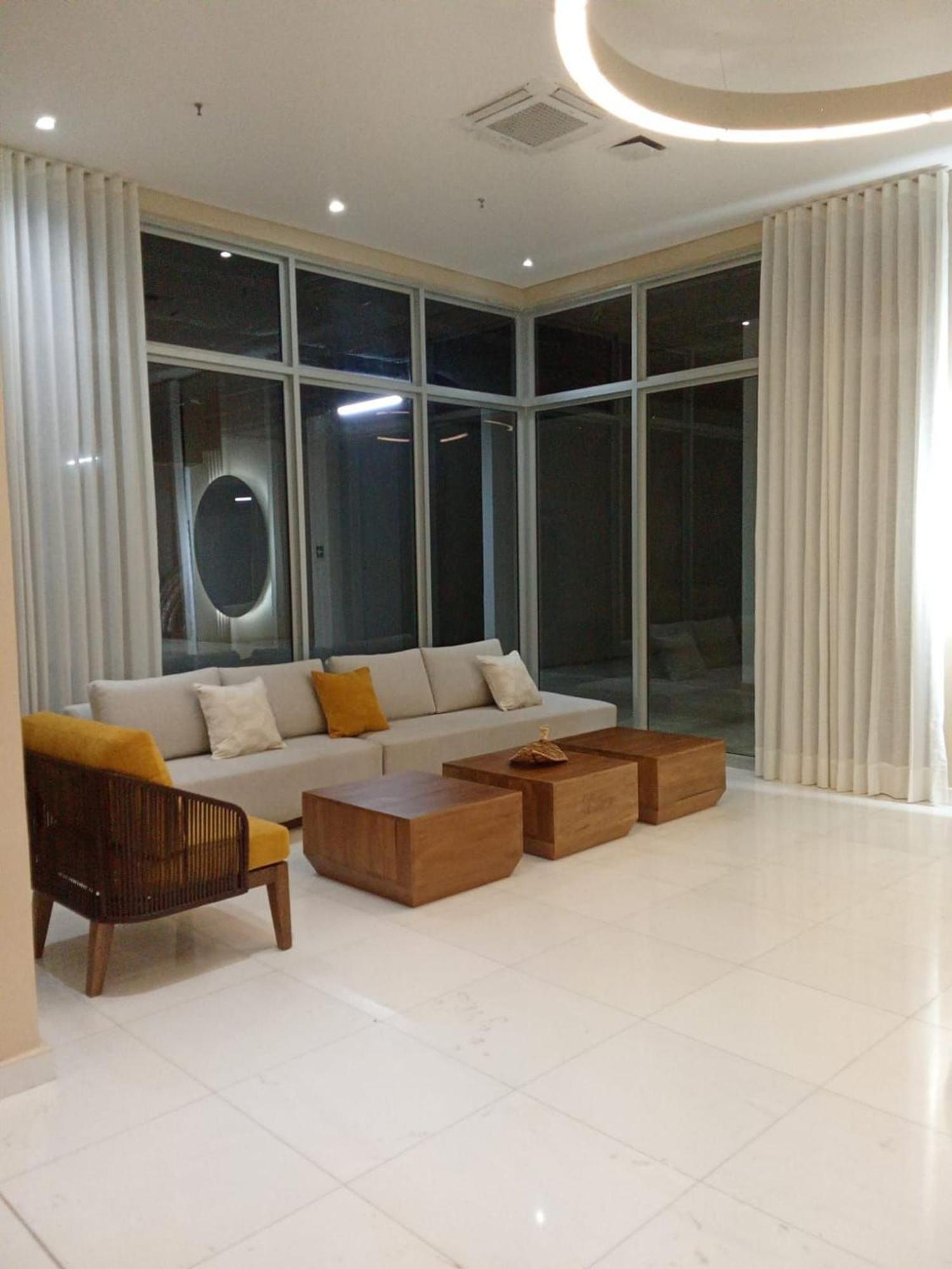 1102 Cartagena