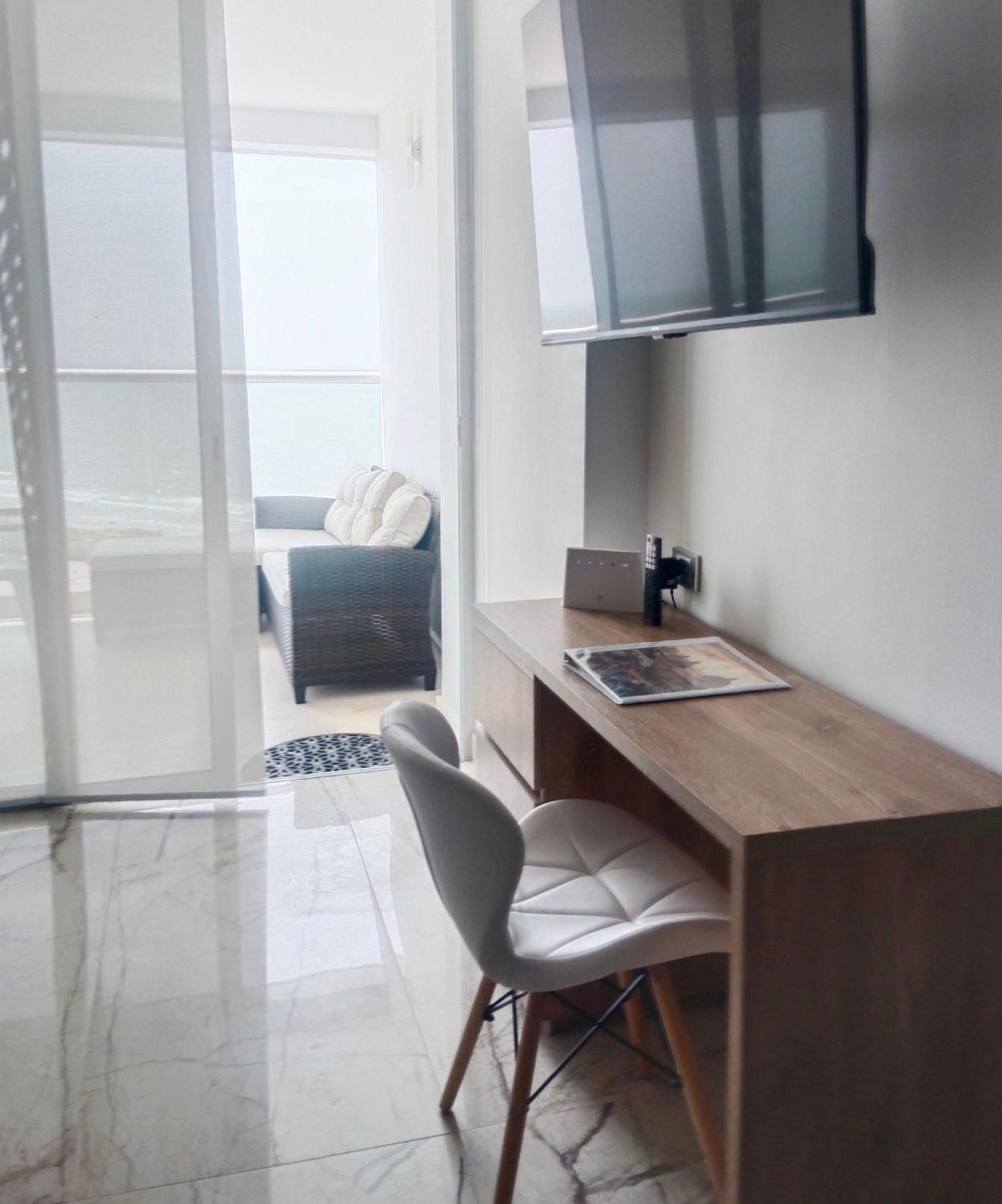 Apartment 1102