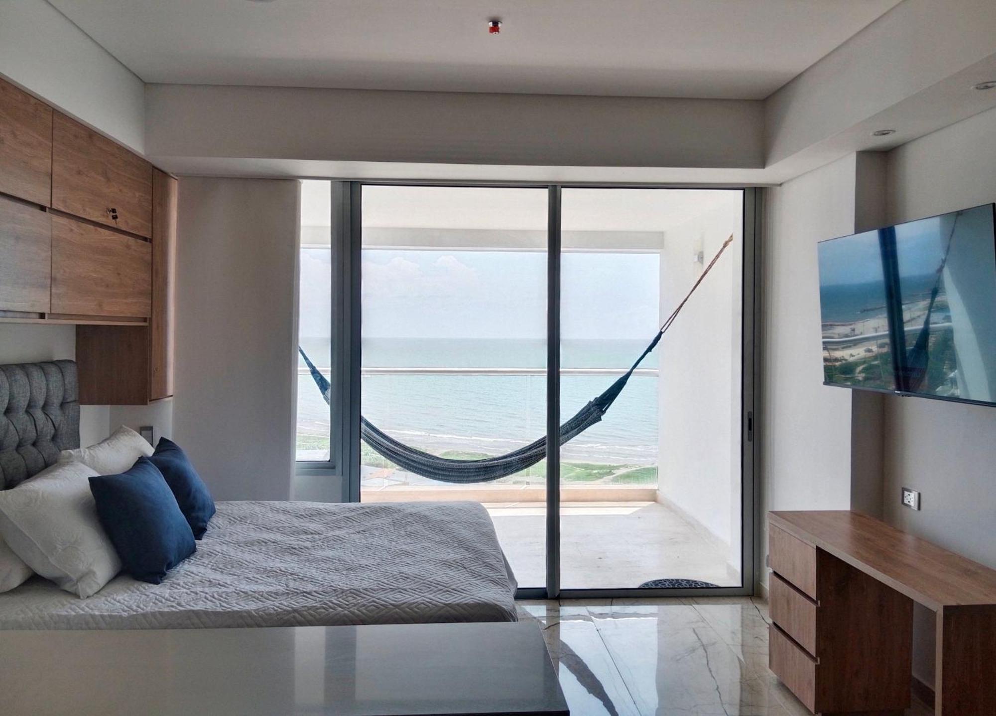 1102 * Cartagena