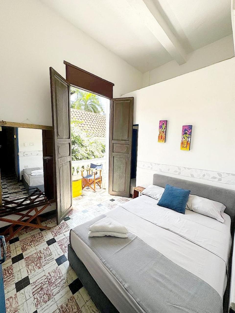 Albergue 1811 *