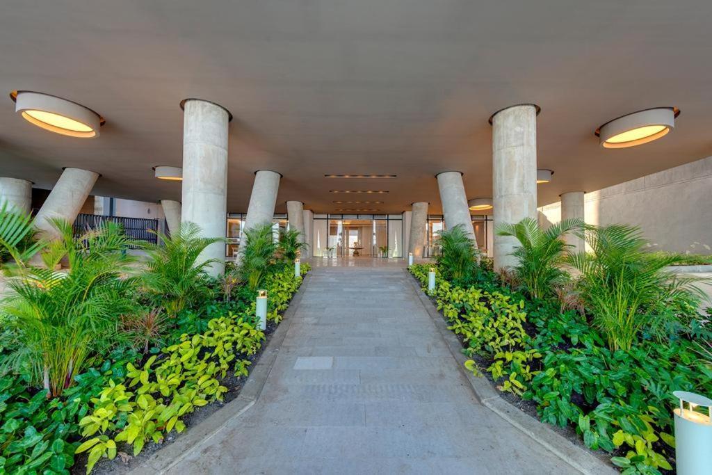 Apartment Luxurious And Modern Oceanfront With Views Of The Historic 2b And 2br Cartagena