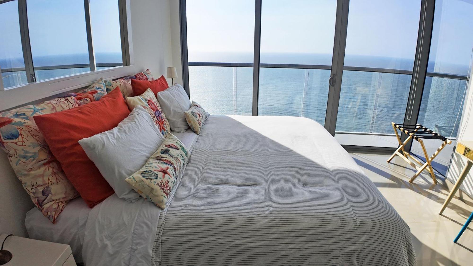 Beautiful . Incredible Ocean Views, Morros Apartamento