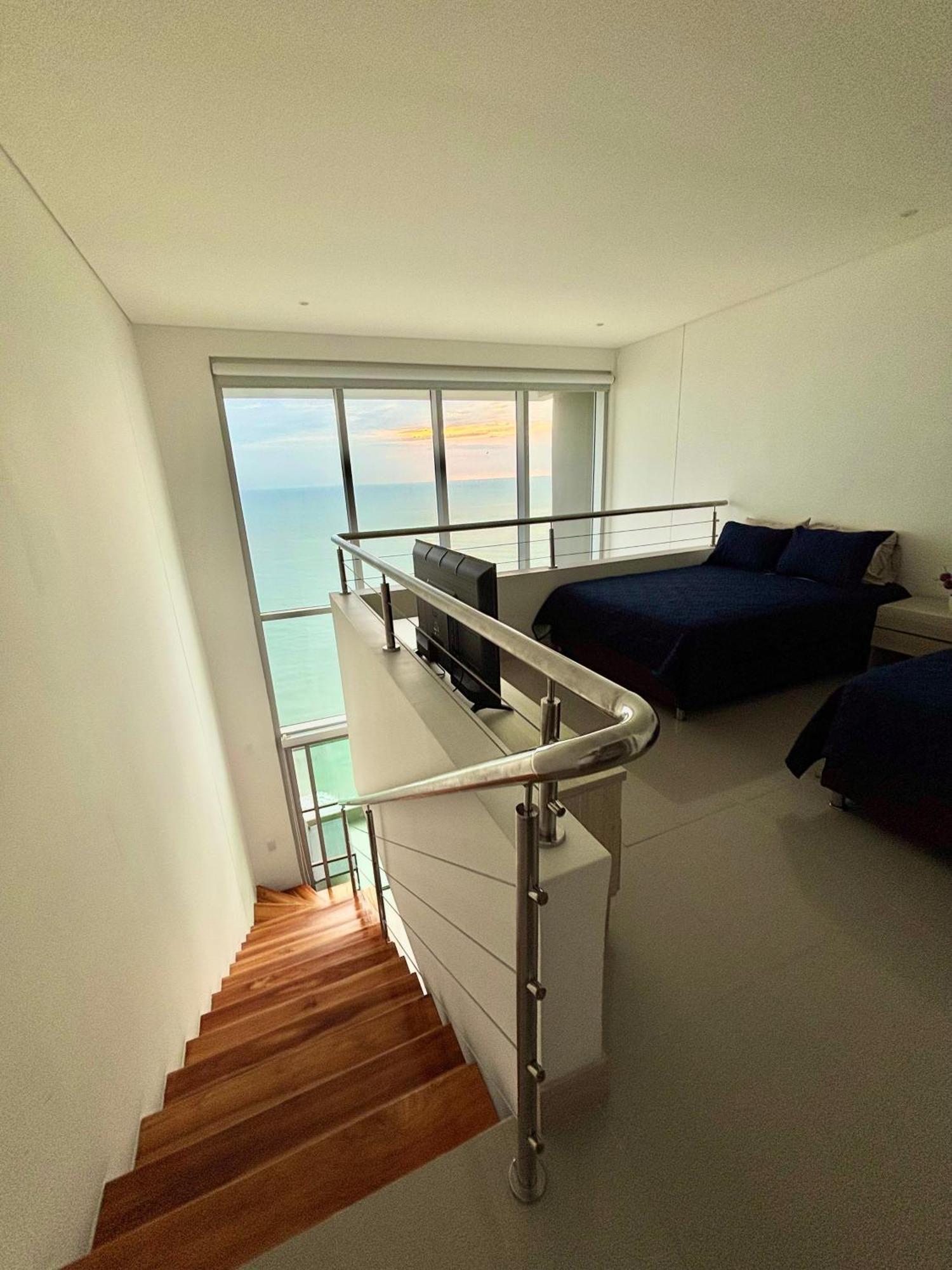 Apartamento Duplex Piso 34 Frente Al Mar Cartagena