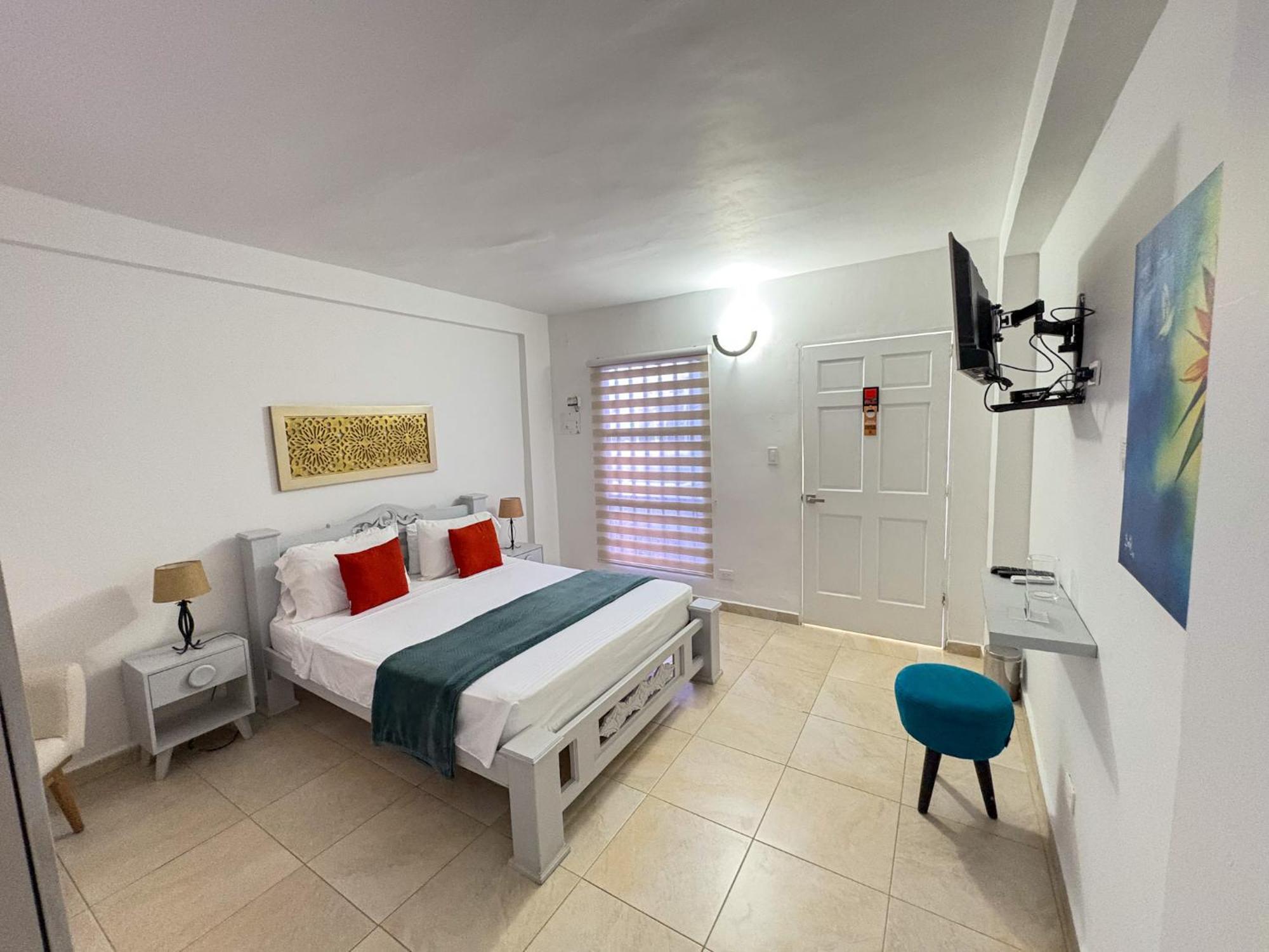 Hotel At The Park 3*